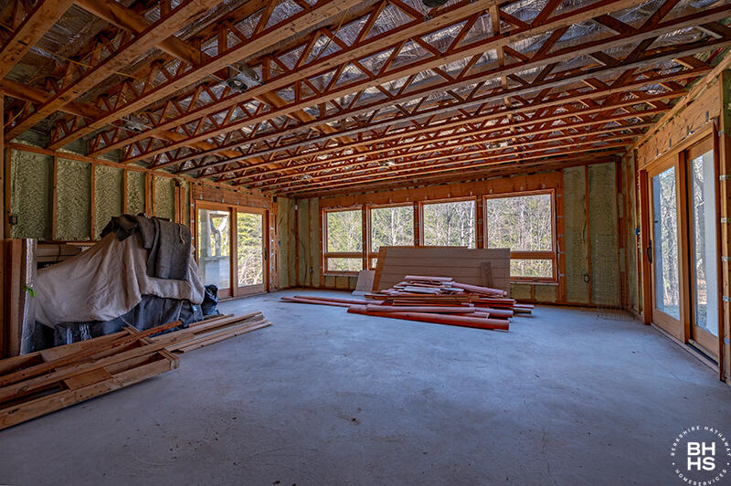 St. Regis Falls, New York 12980, United States, 8 Bedrooms Bedrooms, ,7 BathroomsBathrooms,Residential,Active,105311