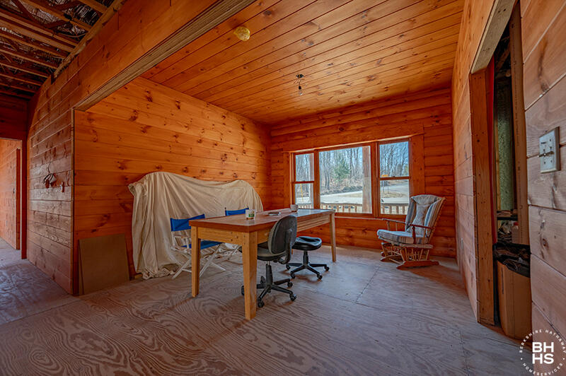 St. Regis Falls, New York 12980, United States, 8 Bedrooms Bedrooms, ,7 BathroomsBathrooms,Residential,Active,105311