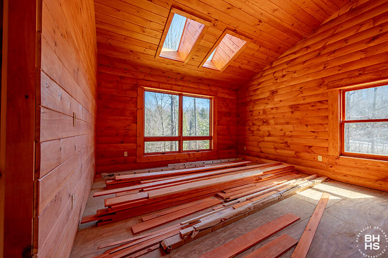 St. Regis Falls, New York 12980, United States, 8 Bedrooms Bedrooms, ,7 BathroomsBathrooms,Residential,Active,105311