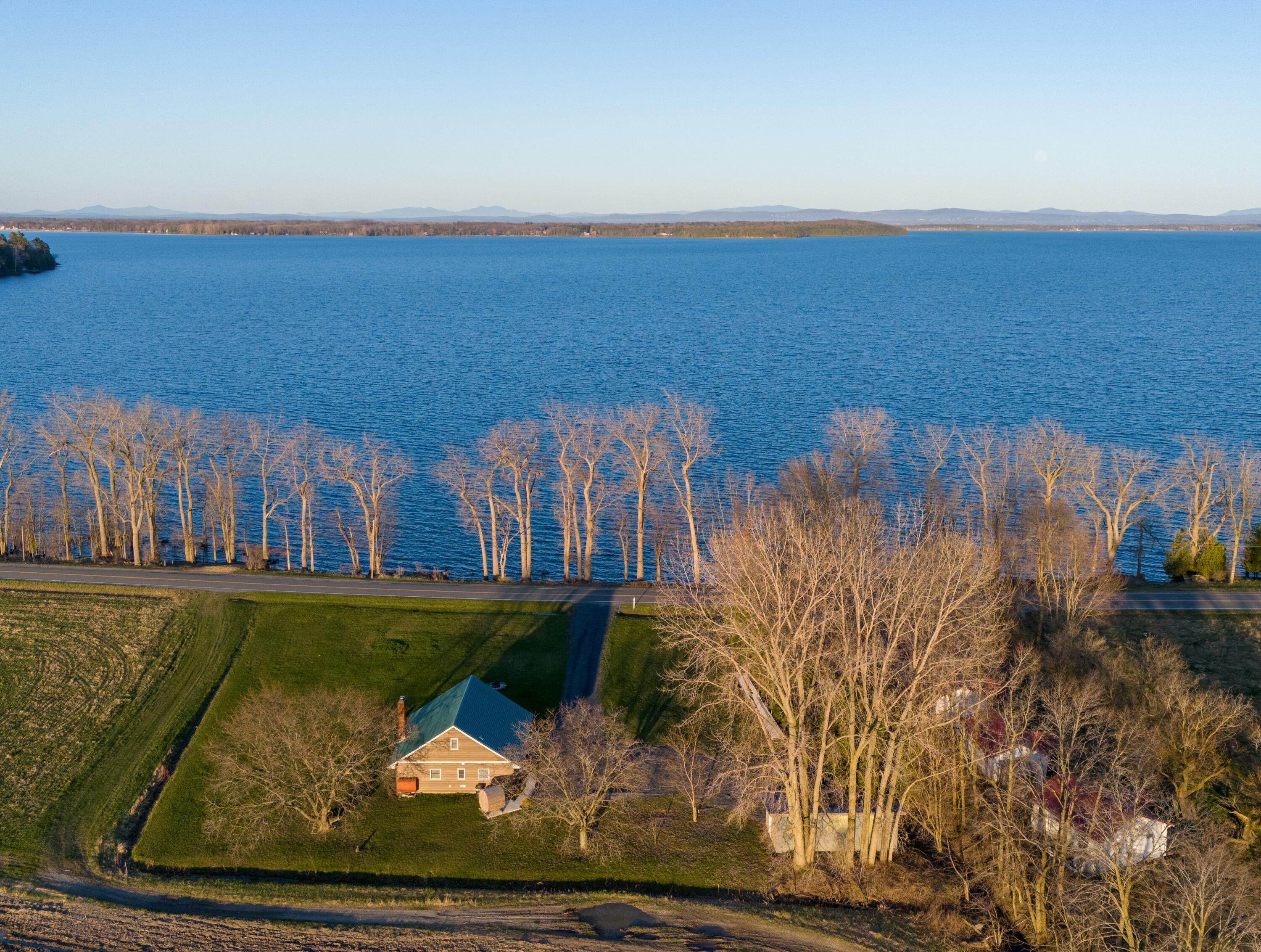 853 Lake Shore Road, Chazy, New York image 1