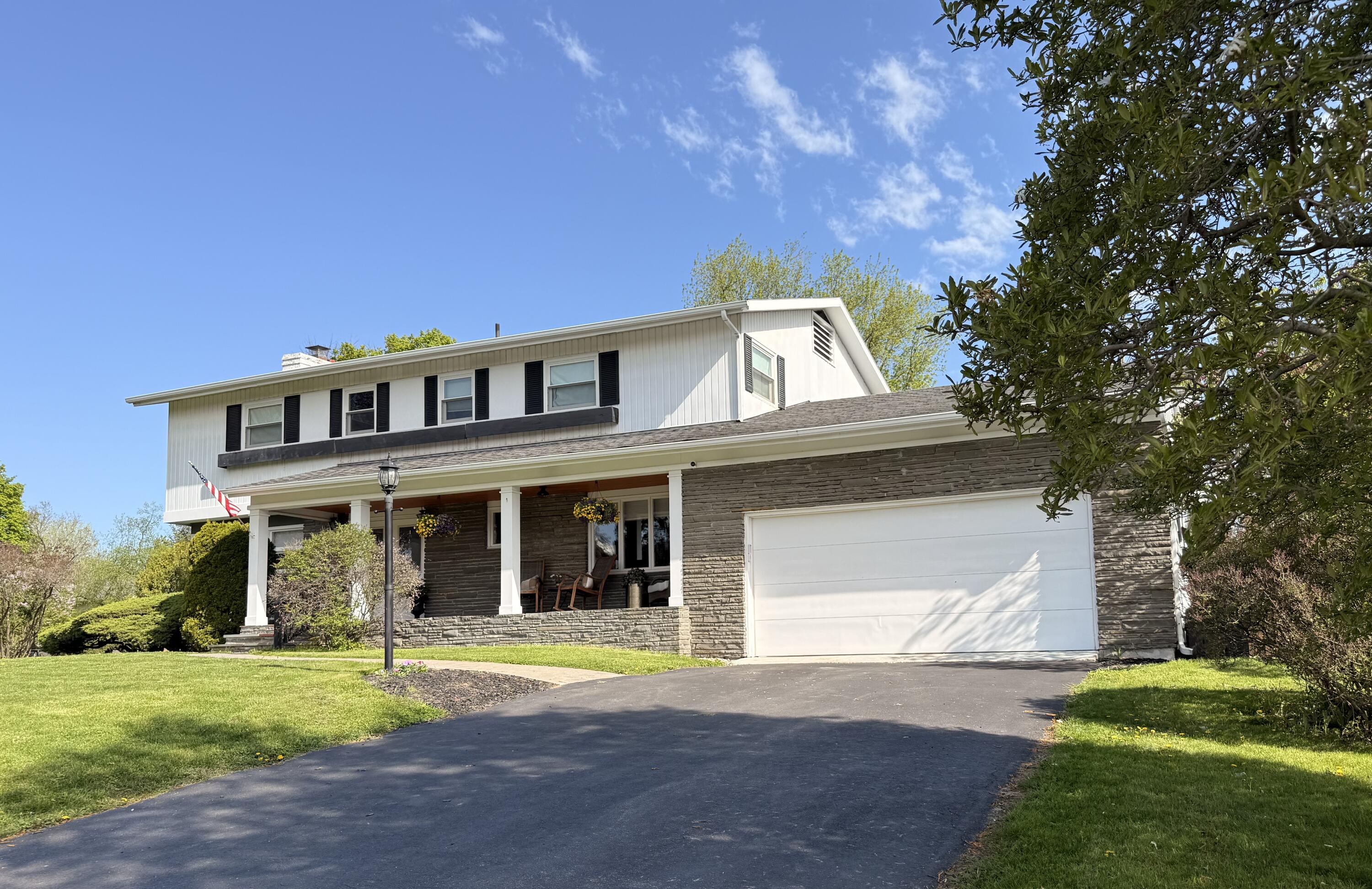 4 Ridgewood Drive
