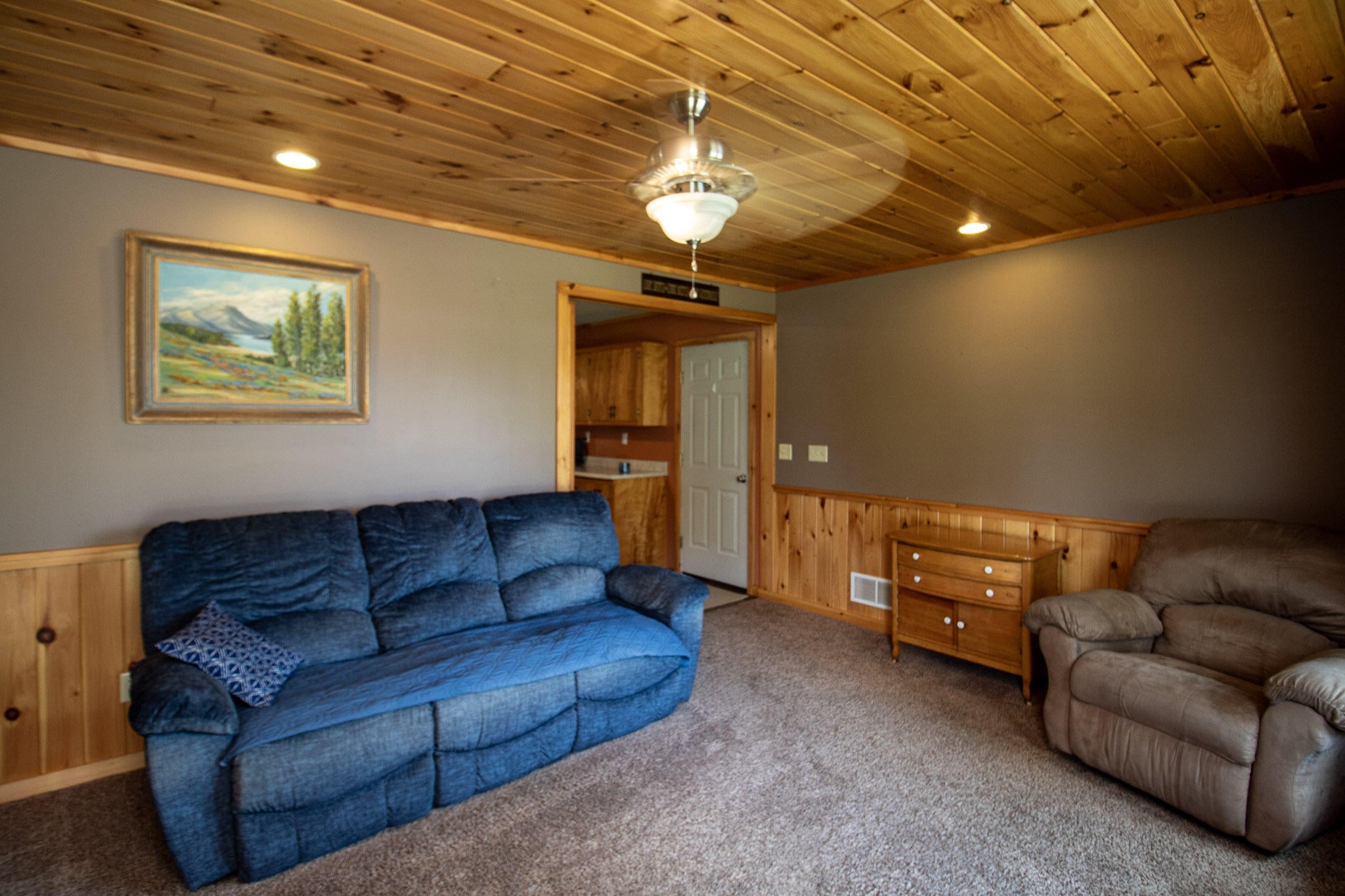 16 Genesee Lane
