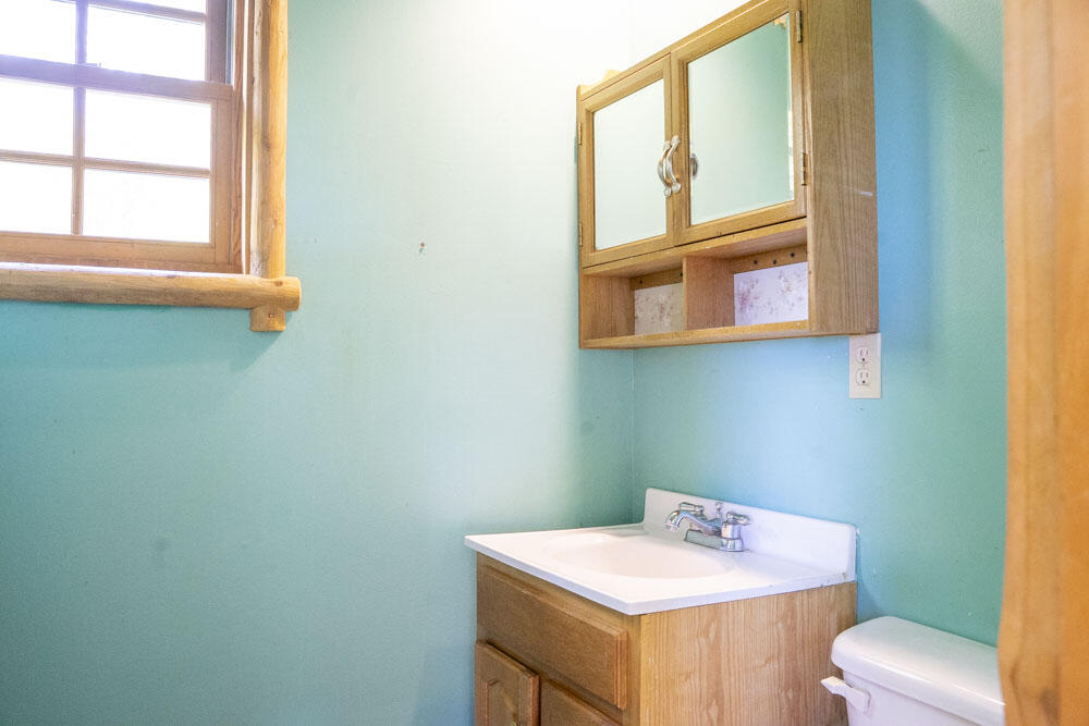 586 Reservoir Road Rd, Peru, New York image 15
