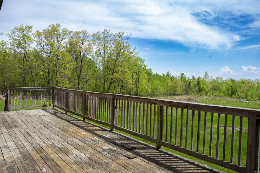 586 Reservoir Road Rd, Peru, New York image 2