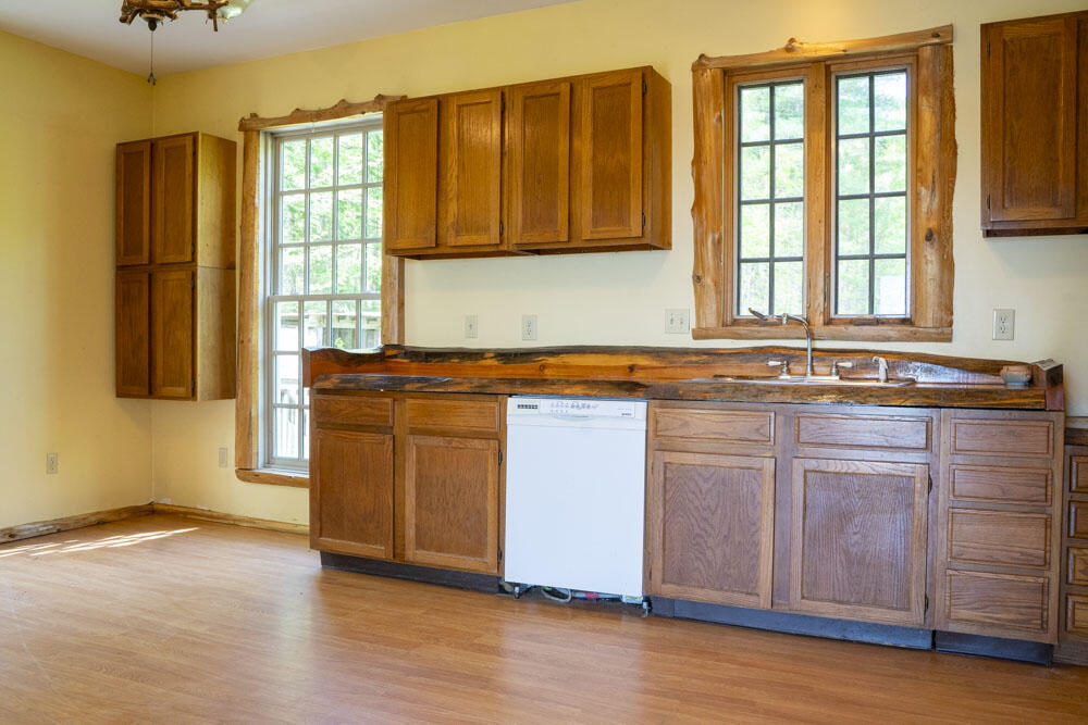 586 Reservoir Road Rd, Peru, New York image 5