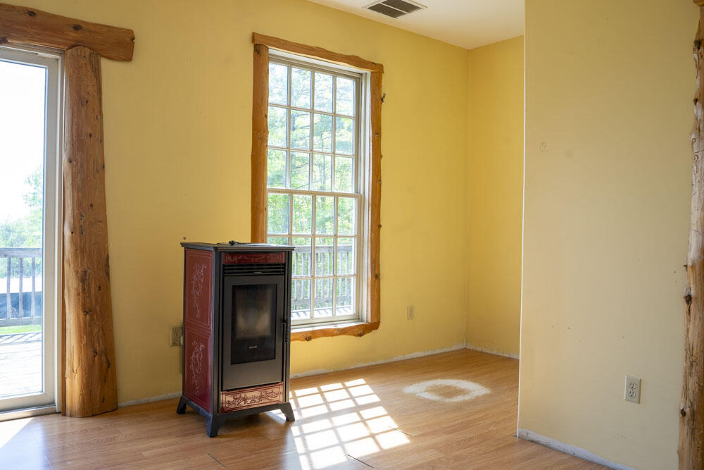 586 Reservoir Road Rd, Peru, New York image 8