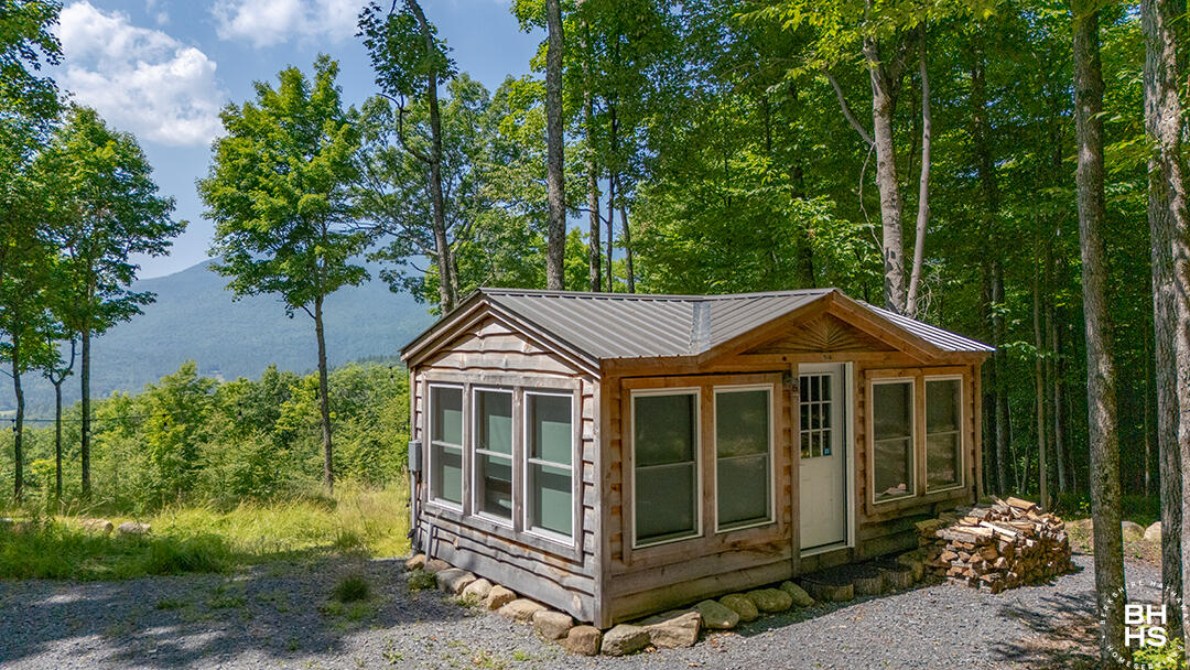 Keene, New York 12942, United States, 1 Bedroom Bedrooms, ,Residential,Active,178262