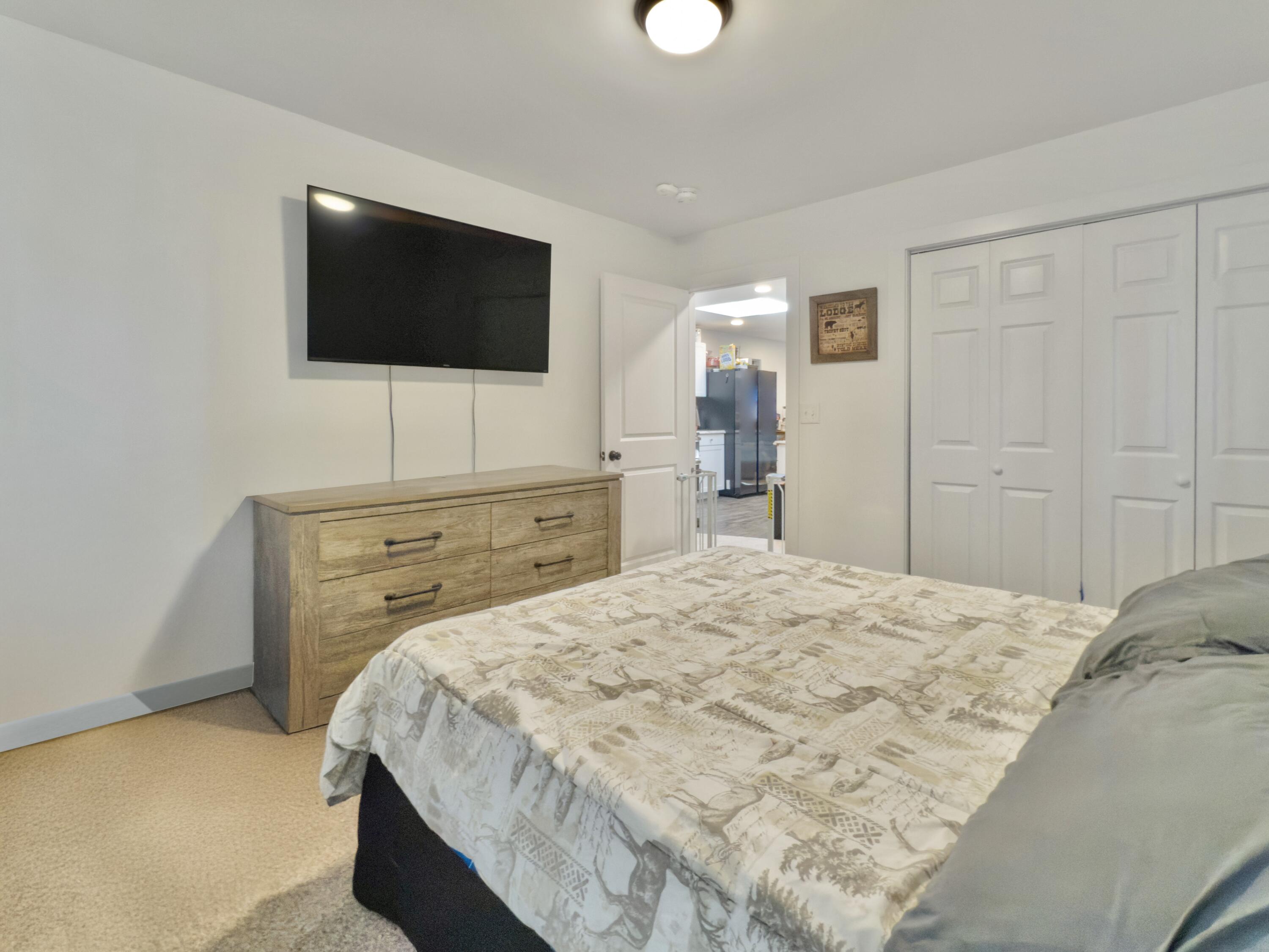 2142 Ny-22b, Morrisonville, New York image 20