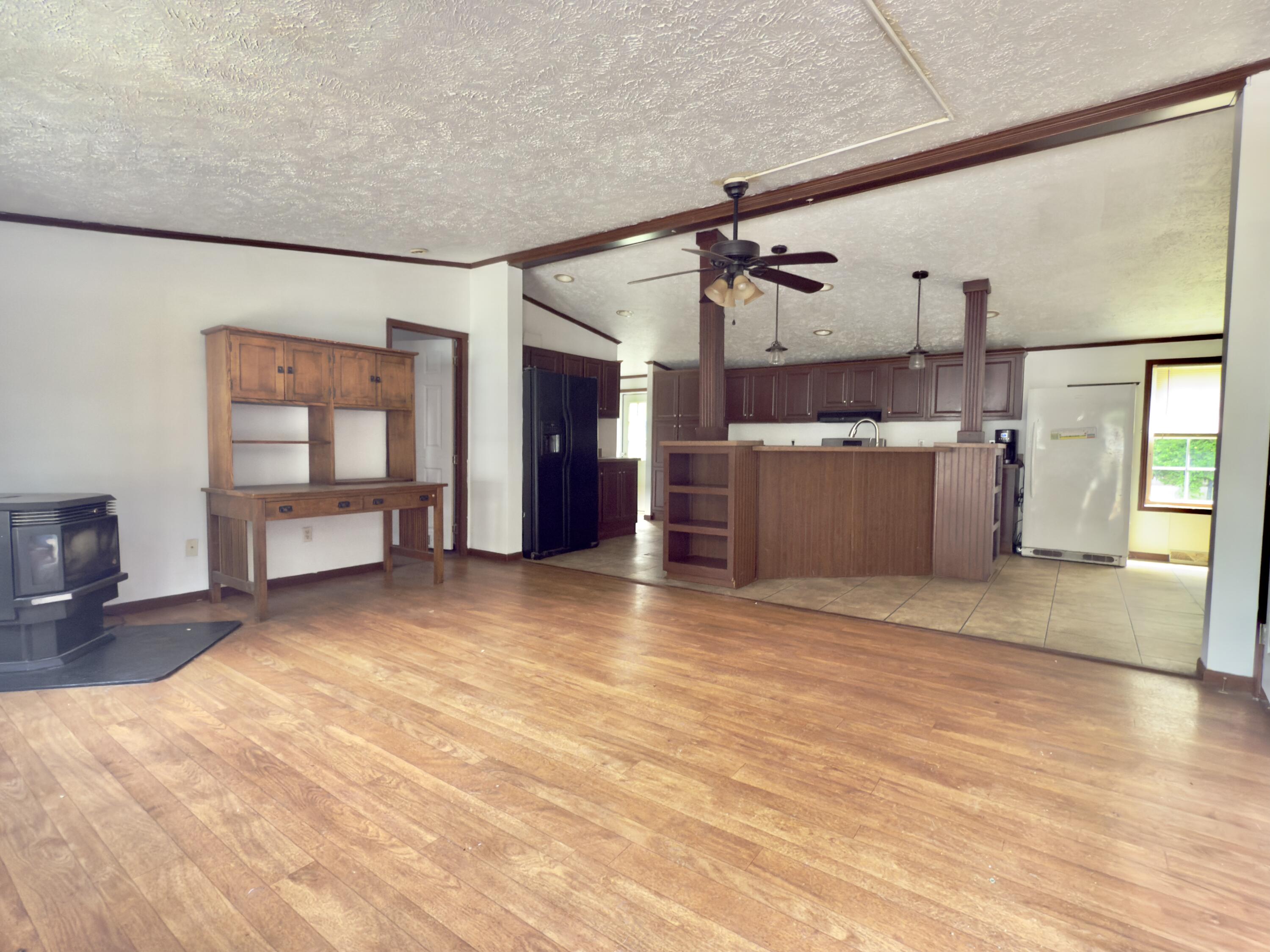 27 Sandy Pines Trailer Park