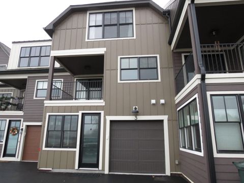 Homes For Sale - 3 Lennox Way<br/> Plattsburgh, NY 12901