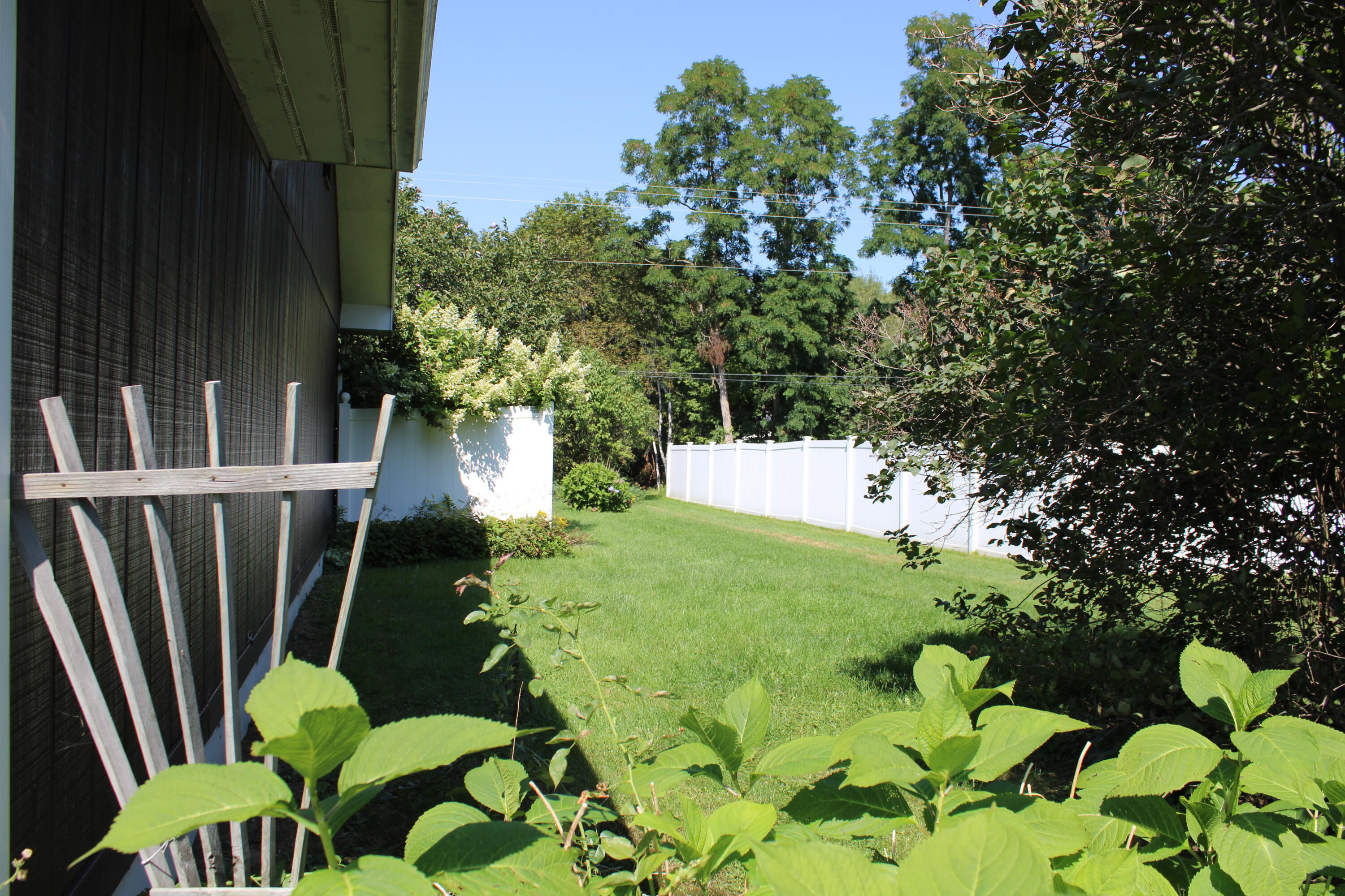 48 Joyce Avenue