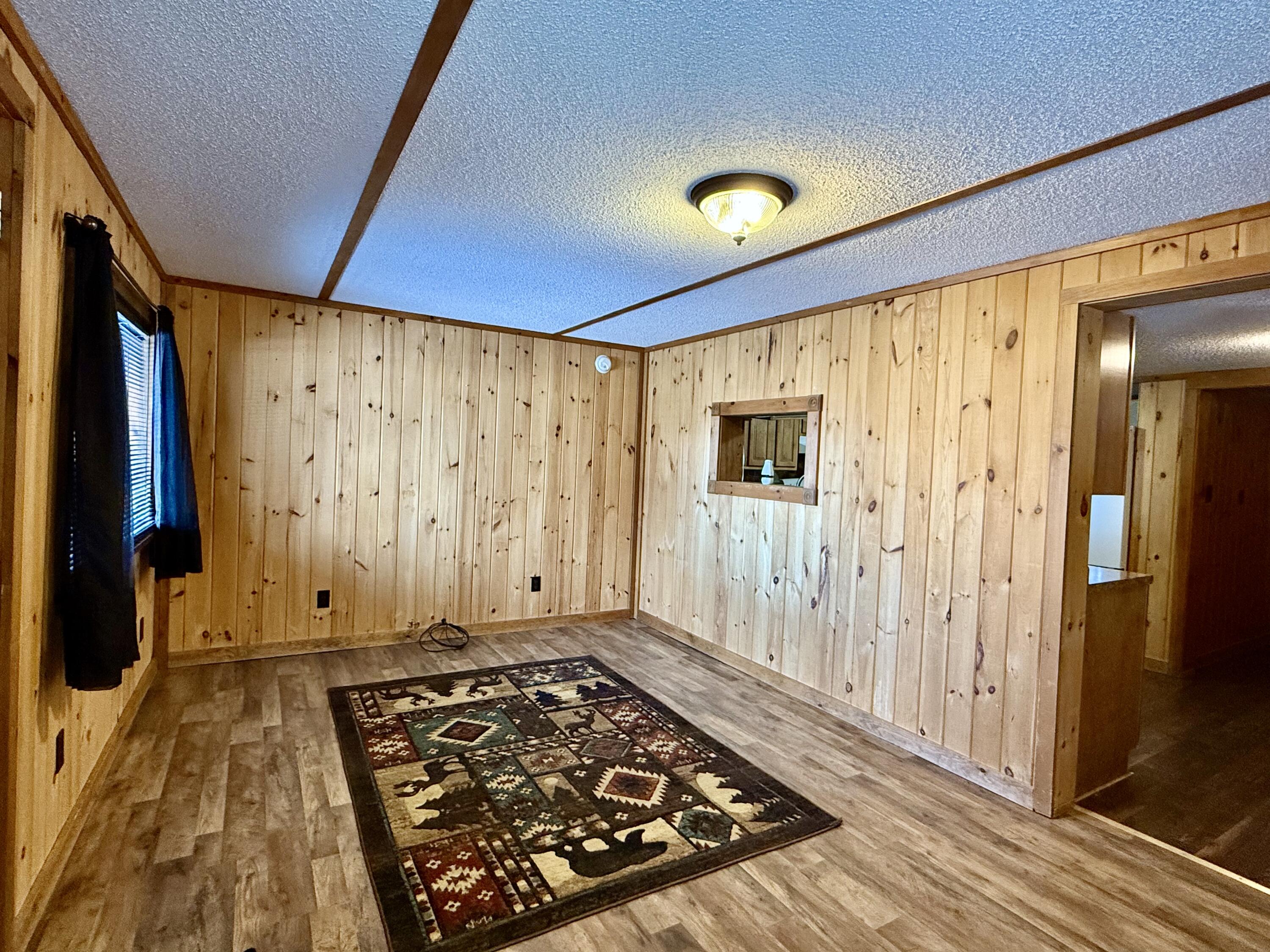 6 Woodward St Street