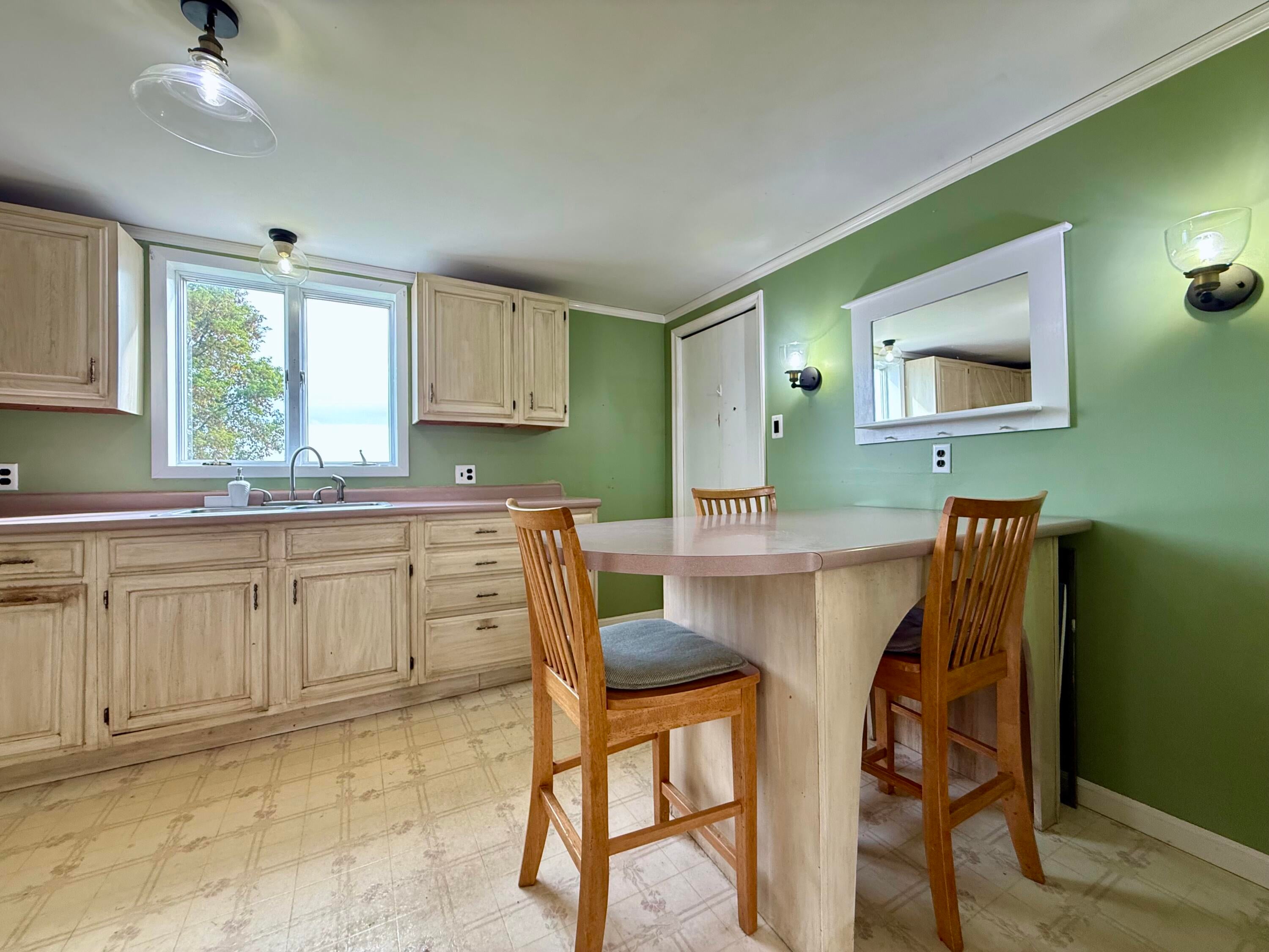 824 County Road 1