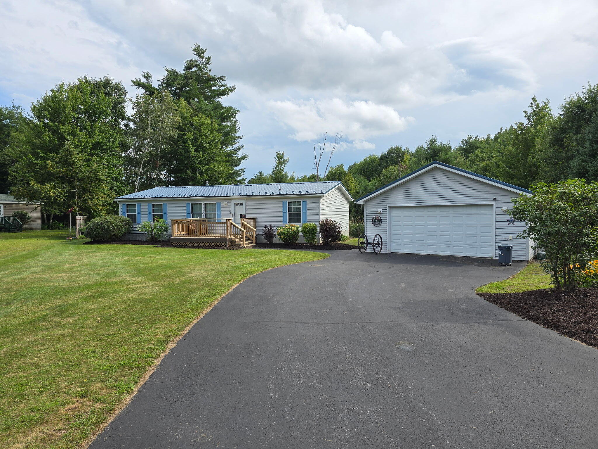 18 Foxfire Drive