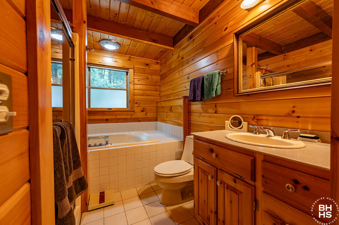 690 Bartlett Carry Road, Saranac Lake, New York image 18