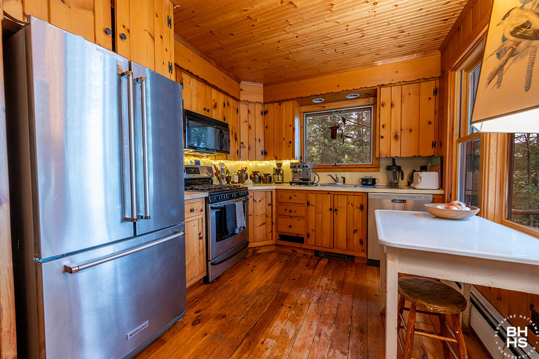 690 Bartlett Carry Road, Saranac Lake, New York image 11