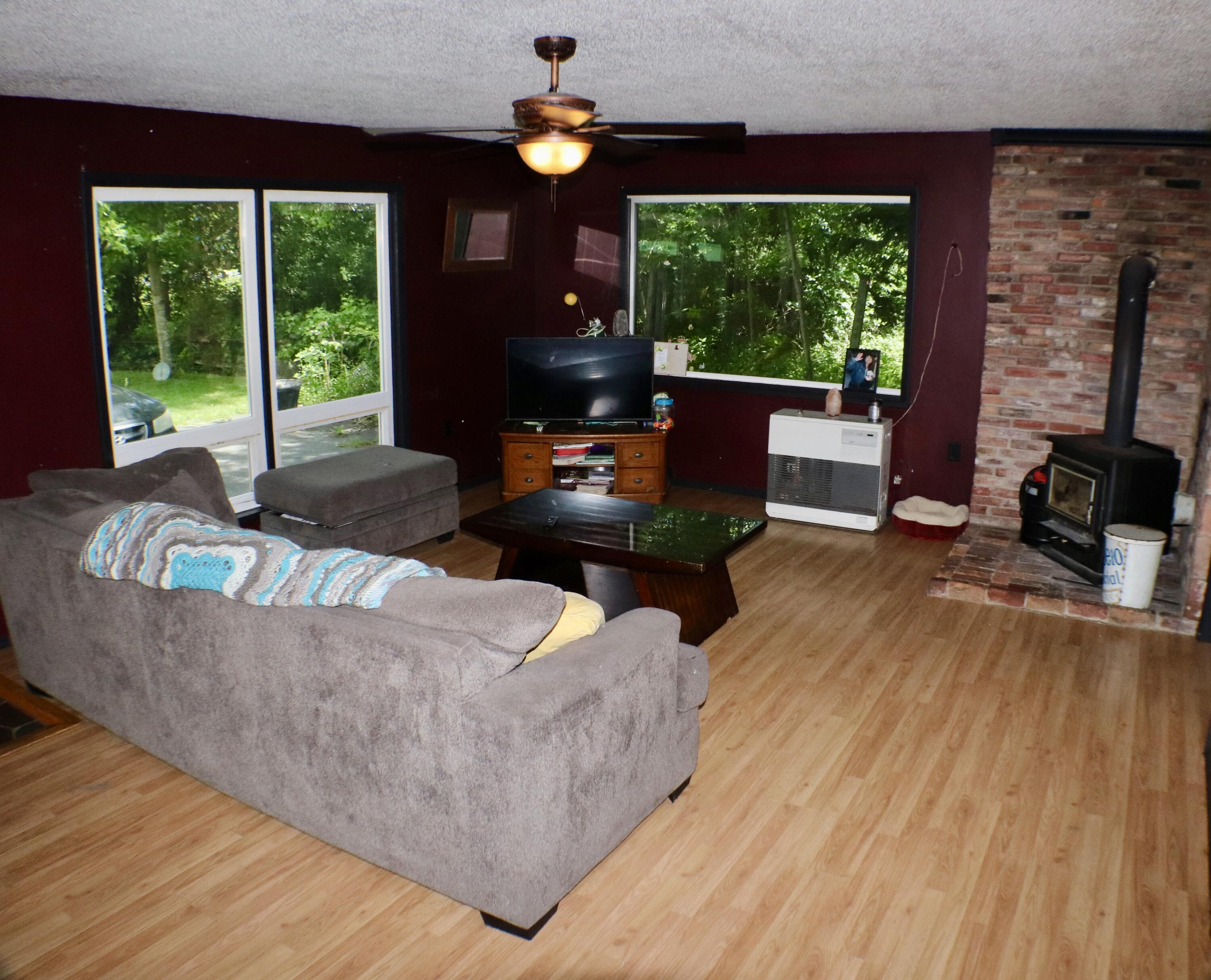 803 Irish Settelment, Morrisonville, New York image 3