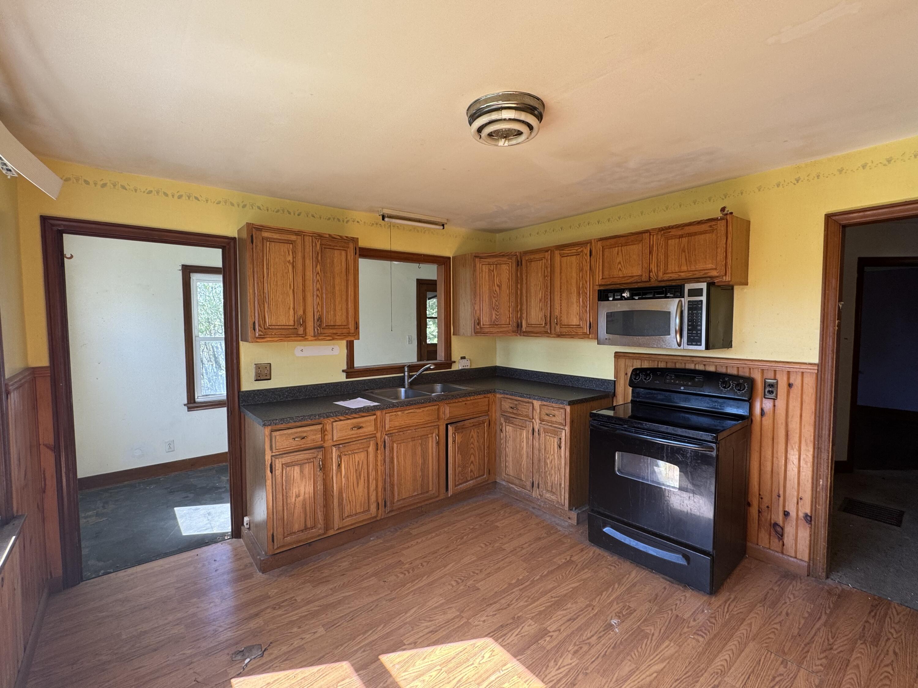 217 Smith St St, Dannemora, New York image 2