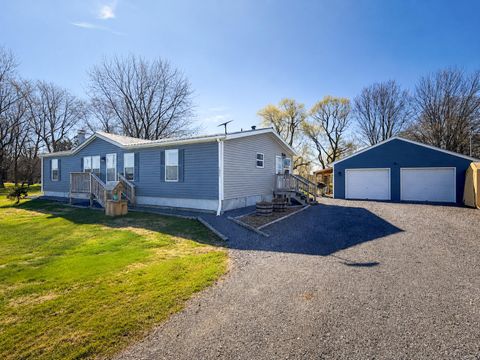Homes For Sale - 1231 Route 9b<br/> Champlain, NY 12919