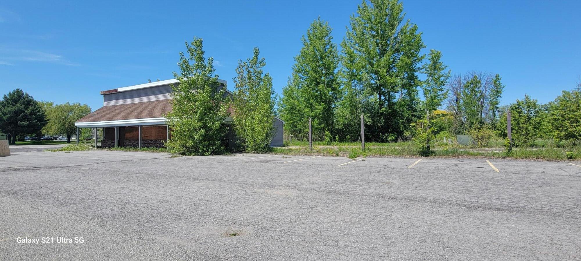 82-86 Champlain Street