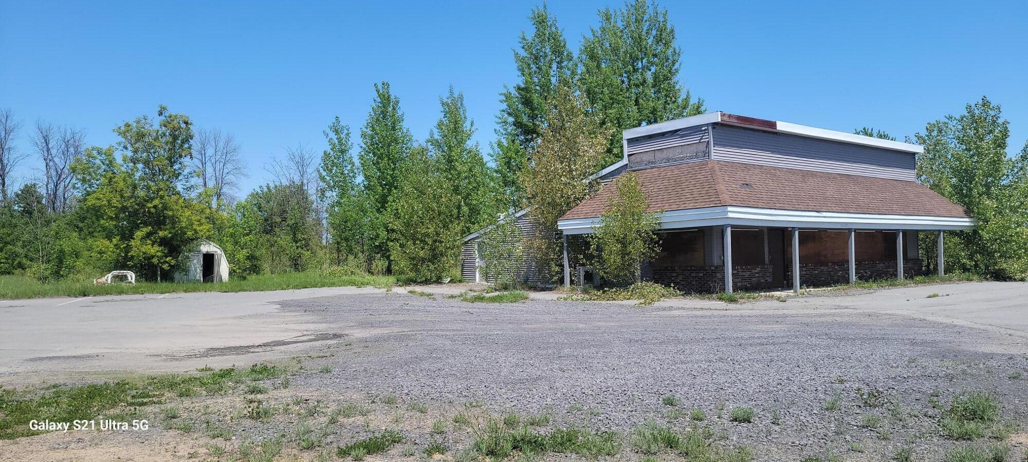 82-86 Champlain Street