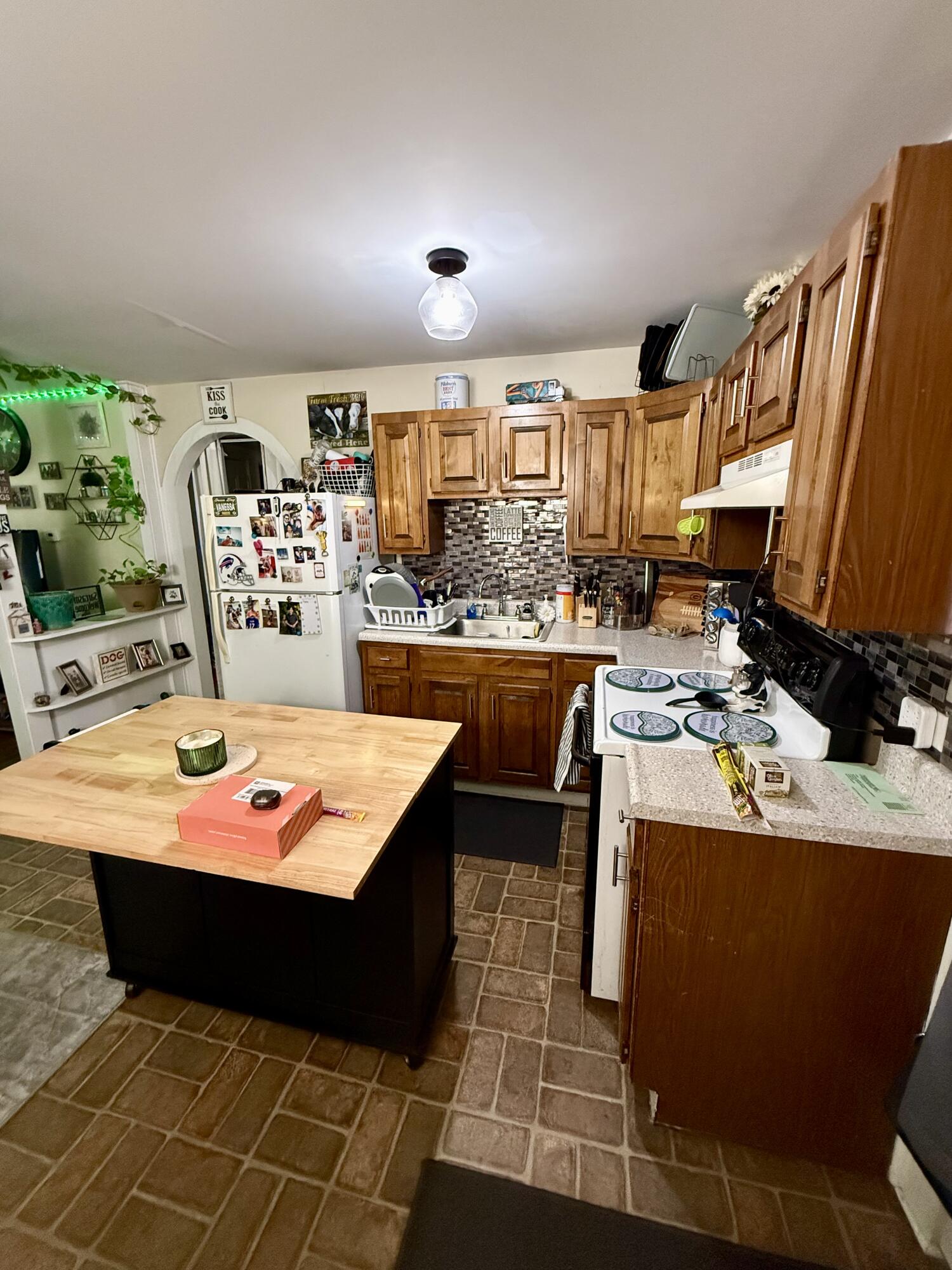 66 Bloomingdale Avenue
