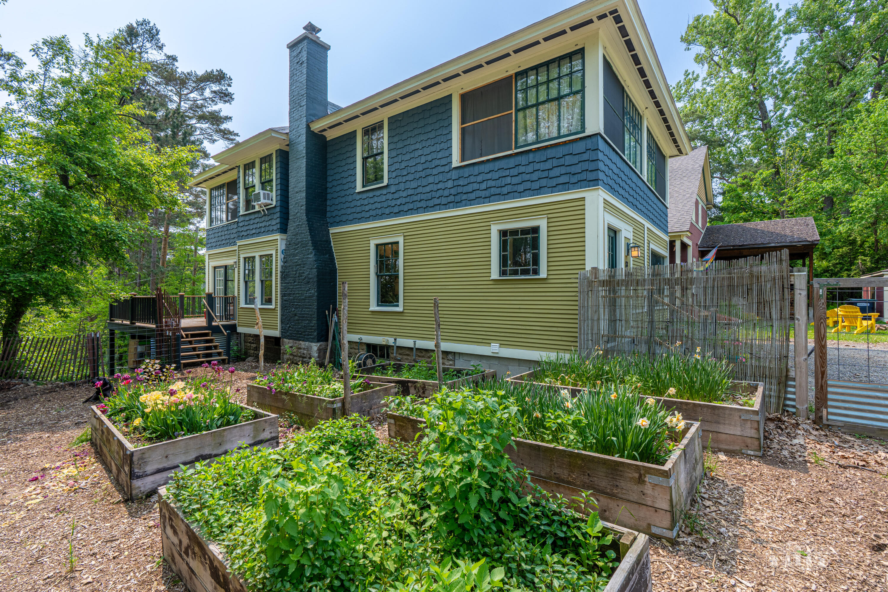 83 Shepard Ave Avenue, Saranac Lake, New York image 2