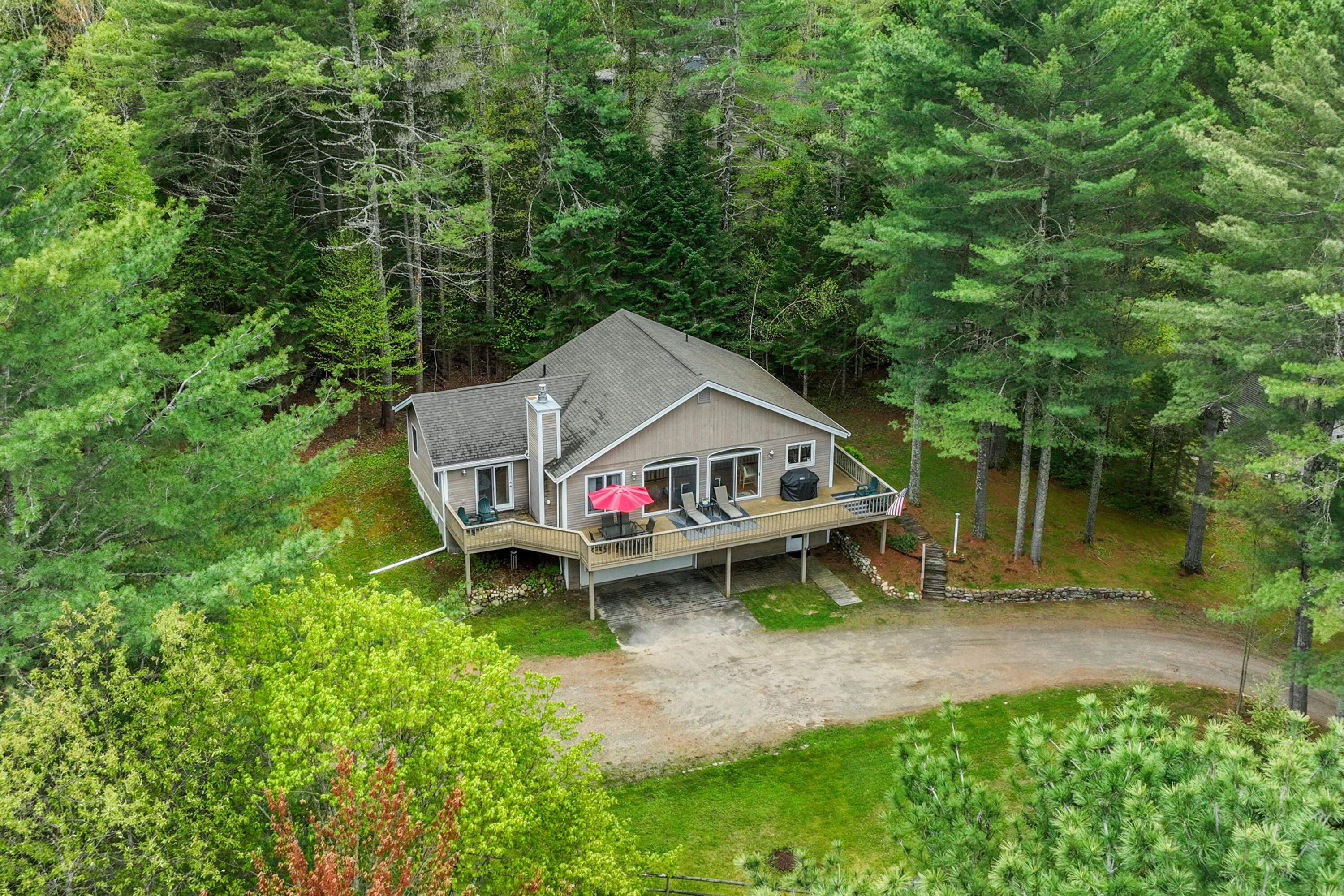 8 Fox Run Lane, Lake Placid, New York image 1