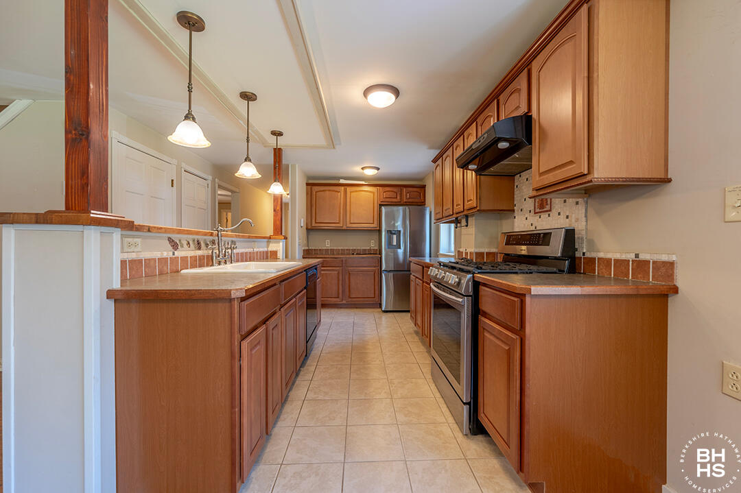 126 Redmond Road, Westport, New York image 7