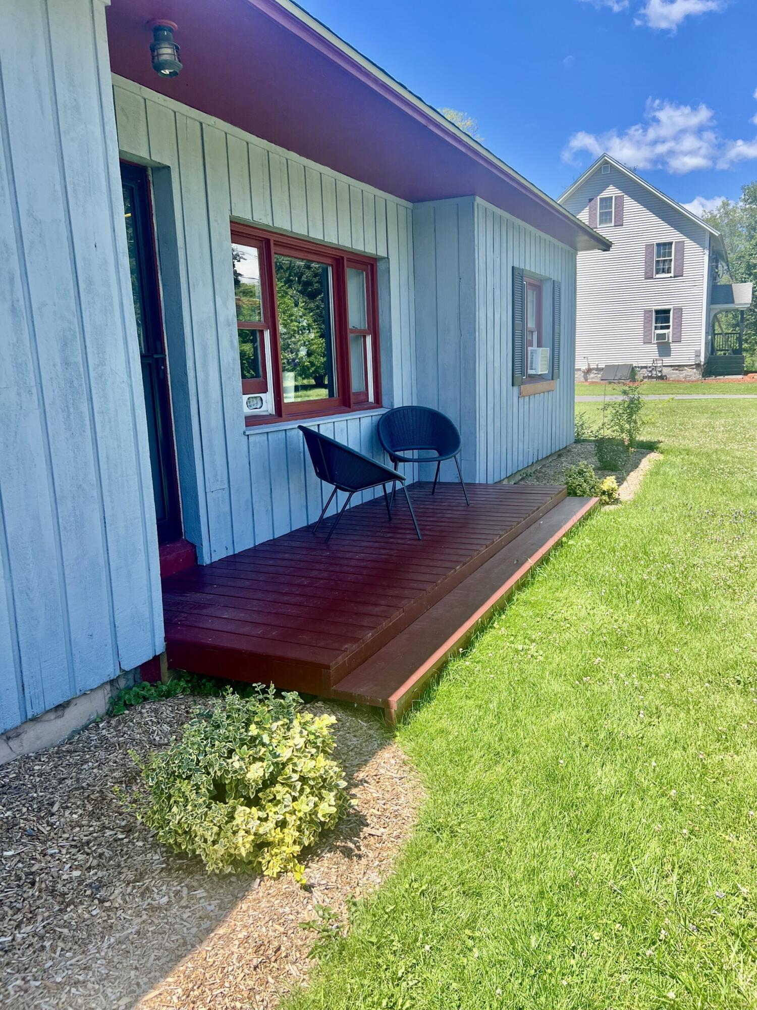 1233 Cumberland Head Road