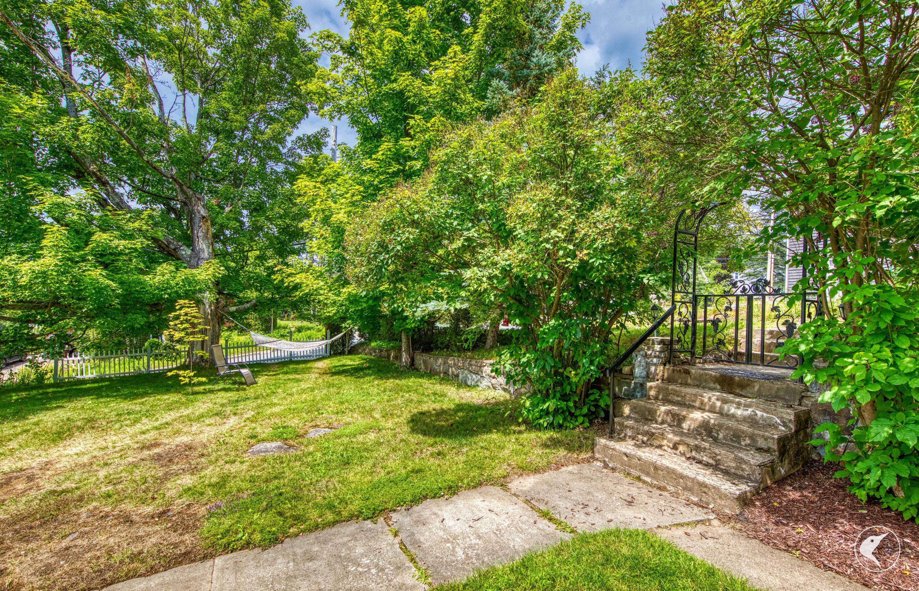 20 Colden Avenue