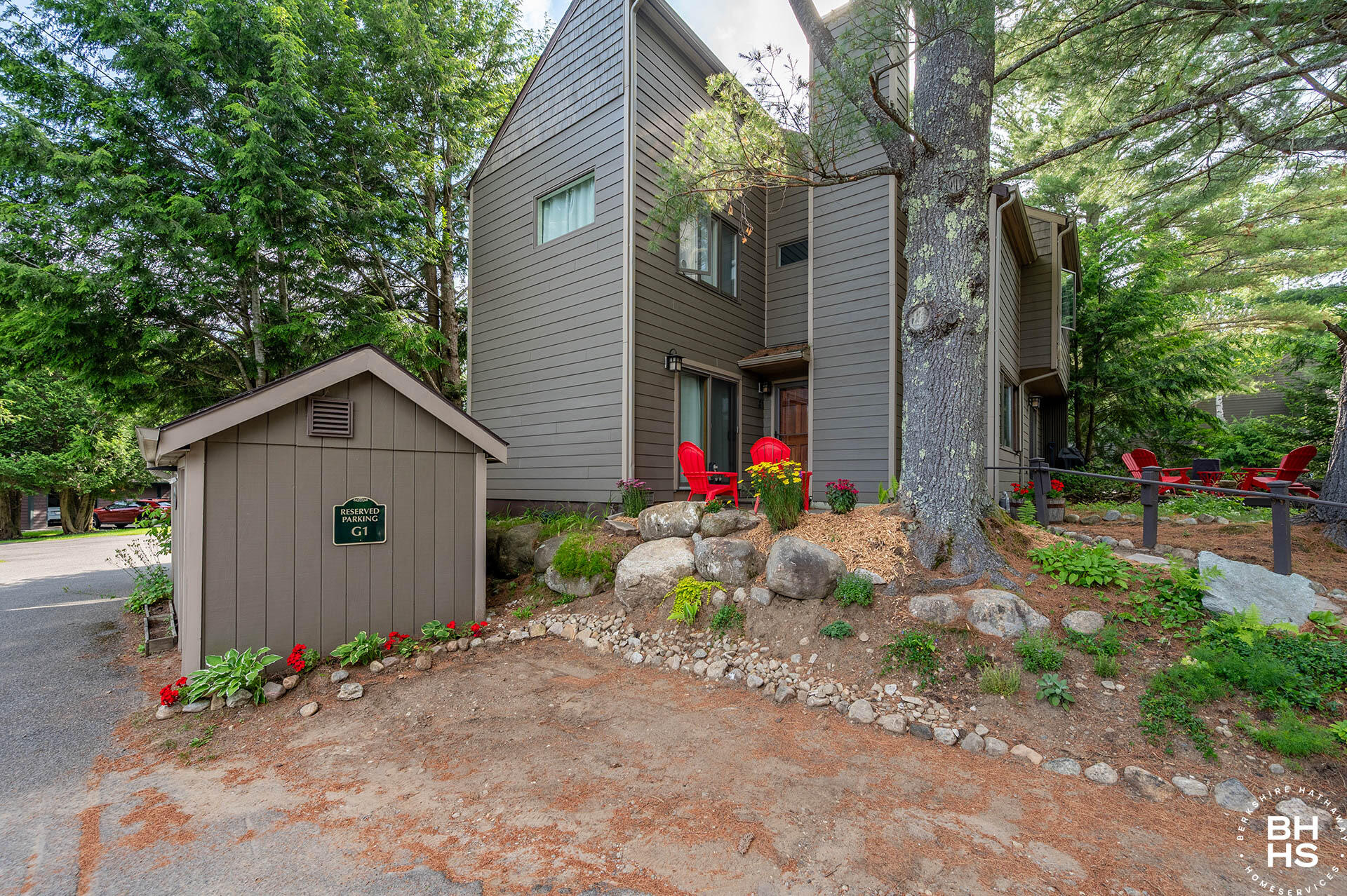 9 Hemlock Way G-1