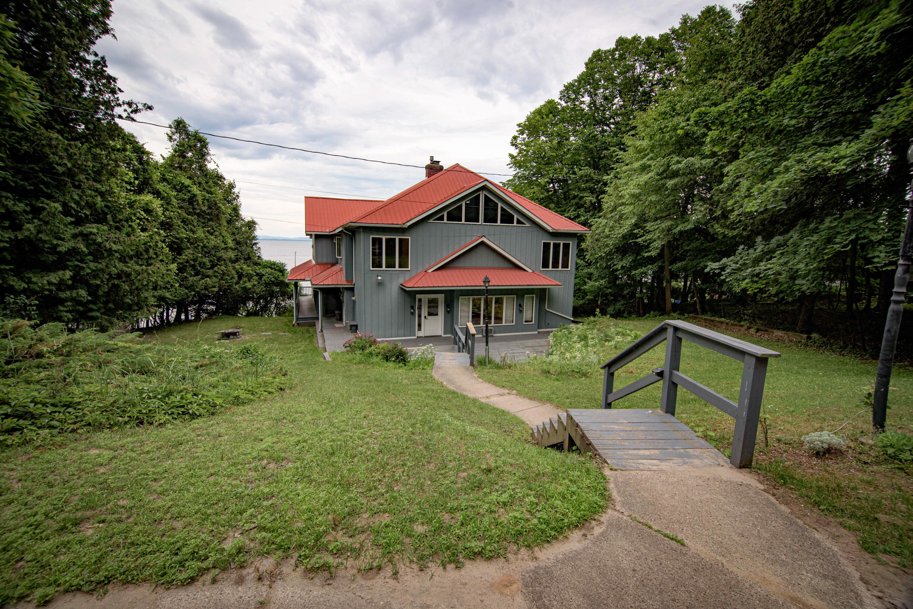213 Corlear Bay Road