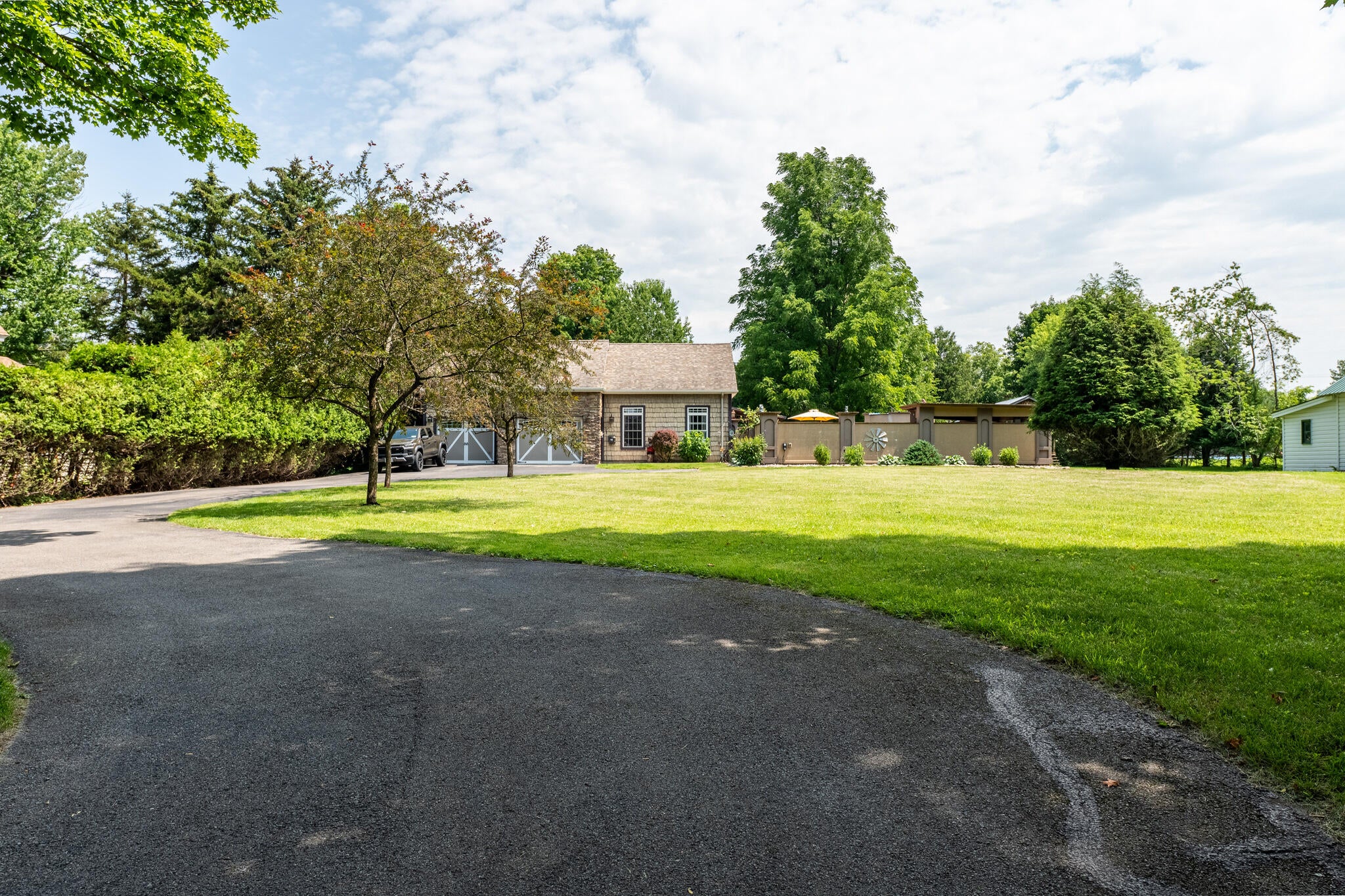 9 Williamson Street