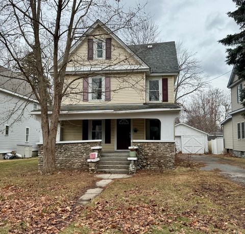 8 Lozier Place Plattsburgh NY 12901