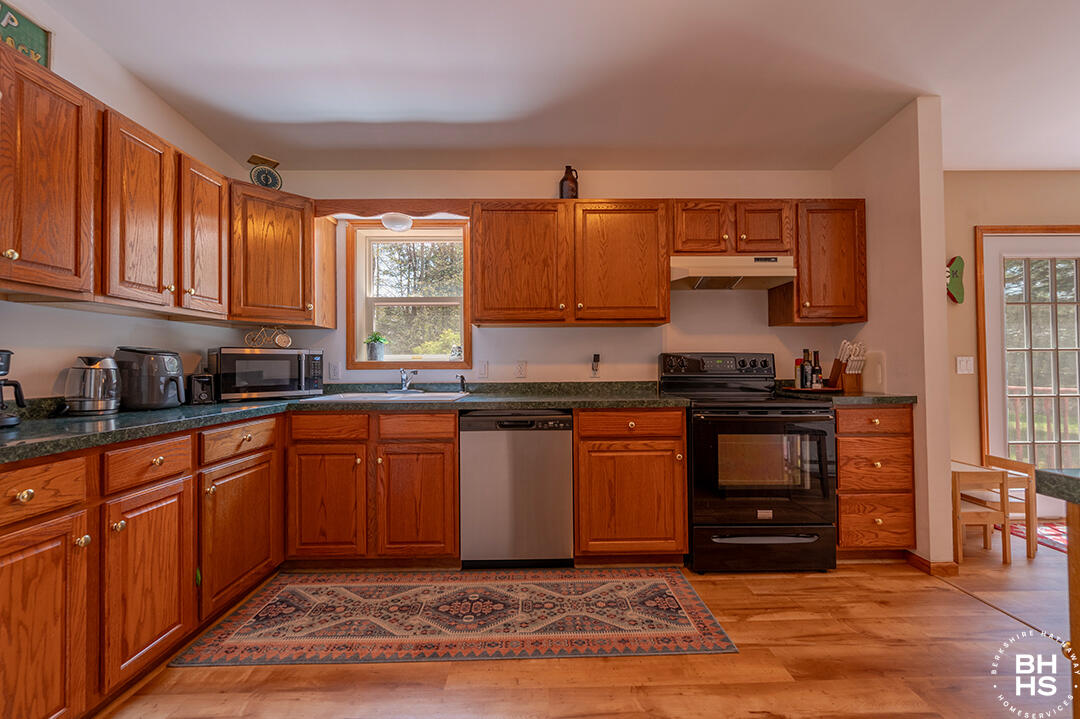 29 Trillium Drive, Lake Placid, New York image 6