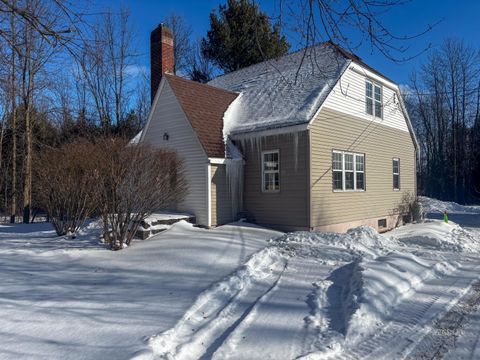 Homes For Sale - 690 Ratta Road<br/> Clinton County, Chazy, NY 12921