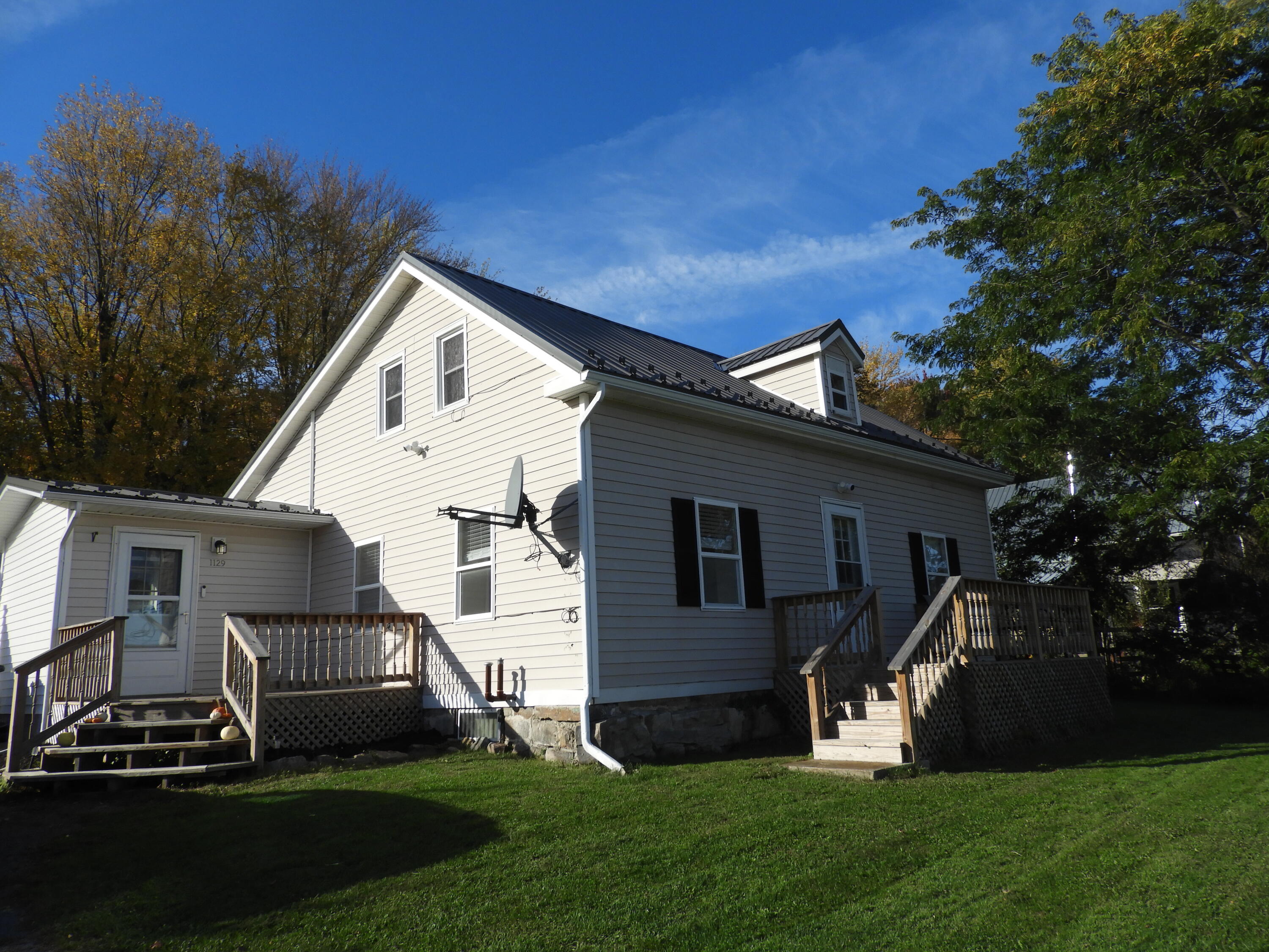 1129 Ridge Road
