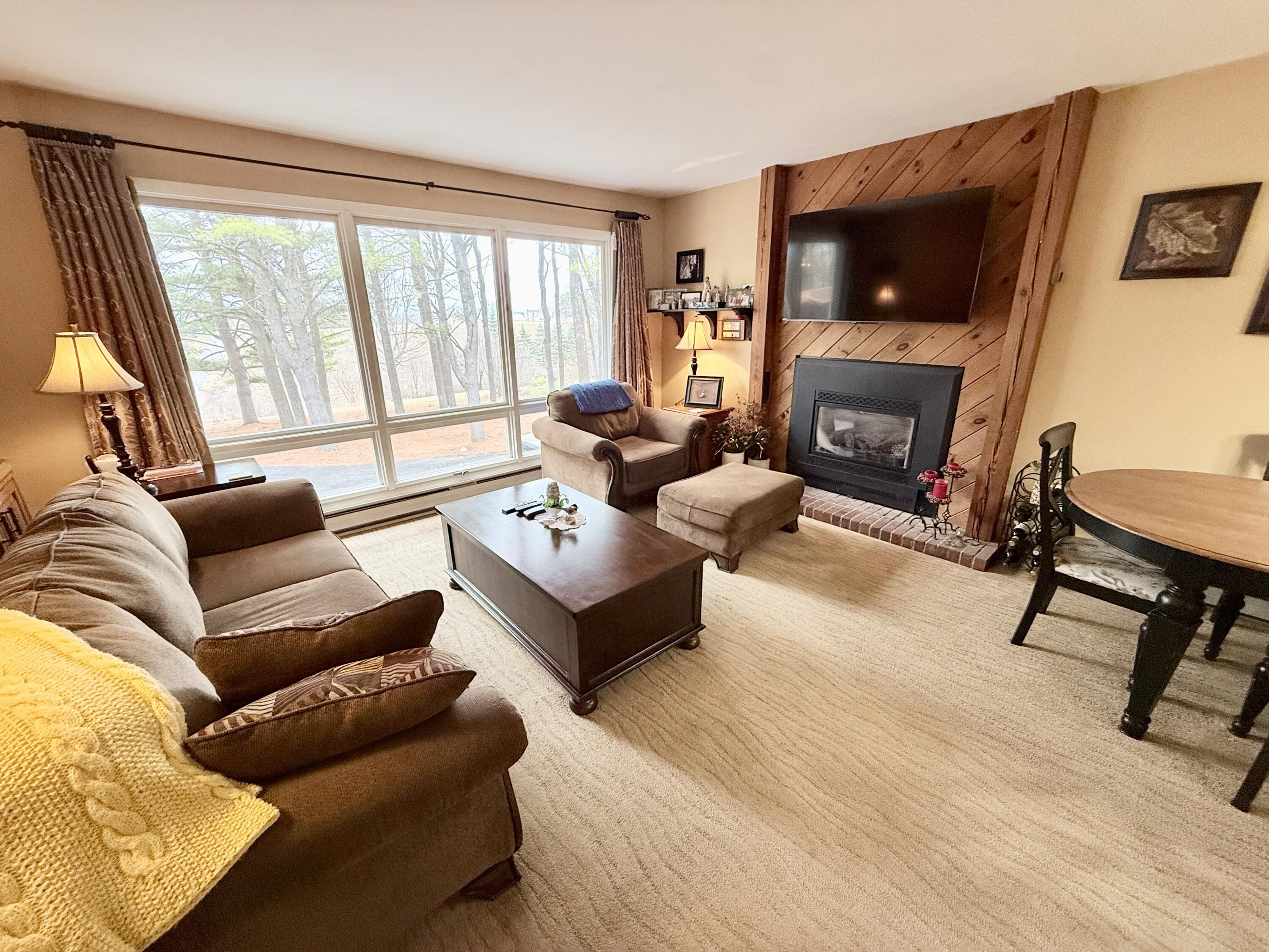 35 Knob Hill Road