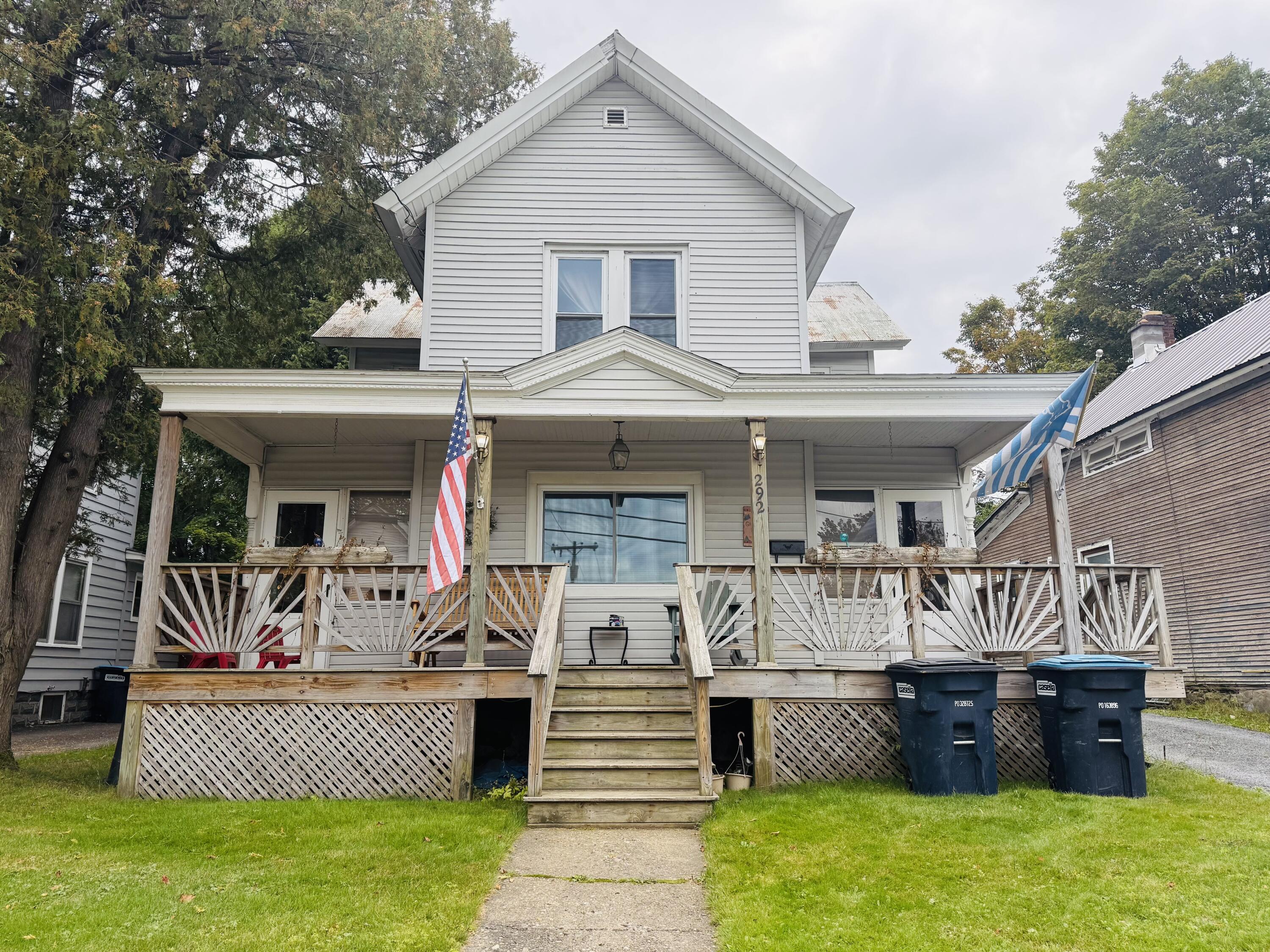 292 Ampersand Avenue