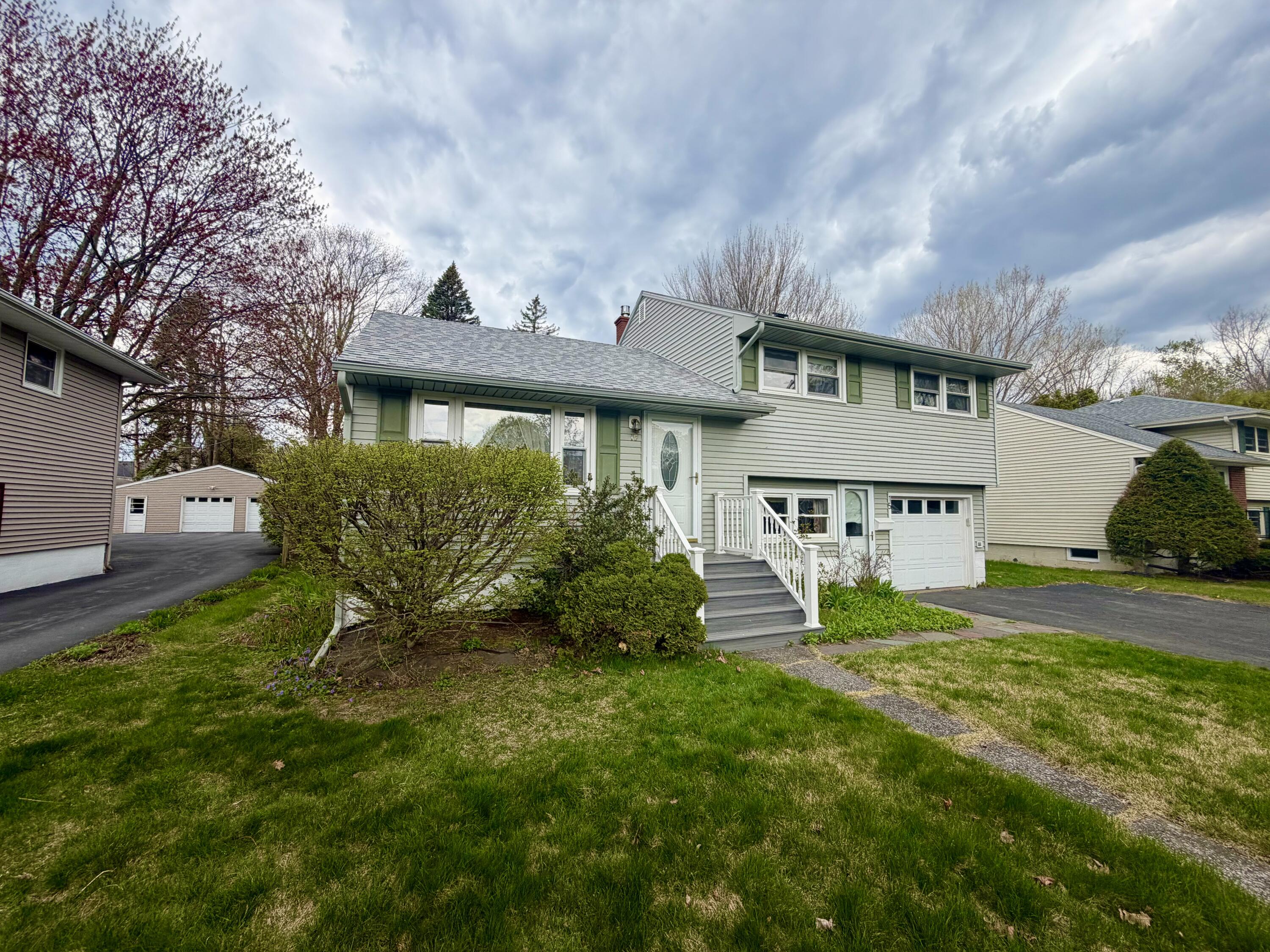 15 Nichols Avenue