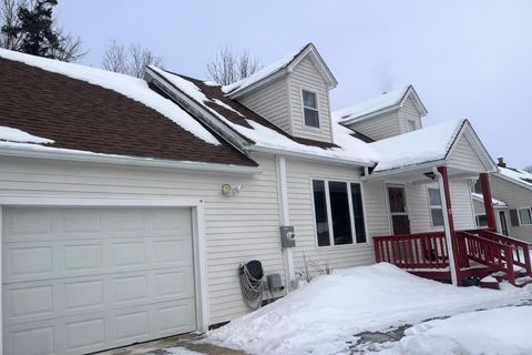 Apartment For Sale - 17 Hammond Street<br/> Clinton County, Dannemora, NY 12929