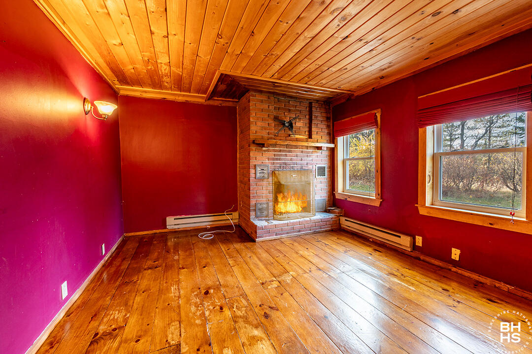 136 Old Military Road