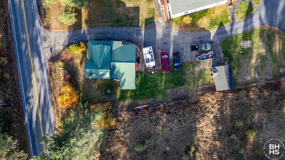 Lake Placid, New York 12946, United States, 2 Bedrooms Bedrooms, ,1 BathroomBathrooms,Residential,Active,235429