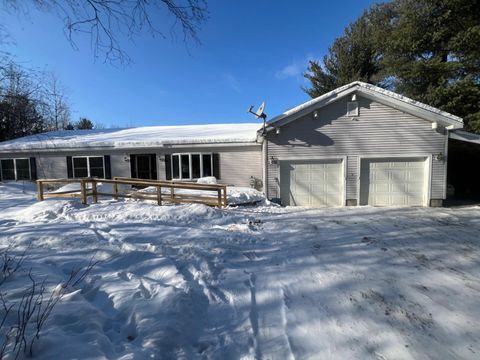 Homes For Sale - 115 East Rd Rd<br/> Clinton County, Cadyville, NY 12918