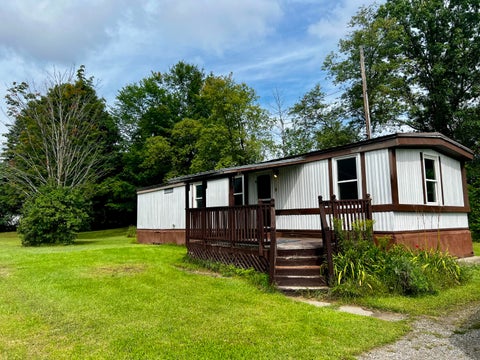 Mobile Home For Sale - 10 Miller Road<br/> Clinton County, Mooers Forks, NY 12959