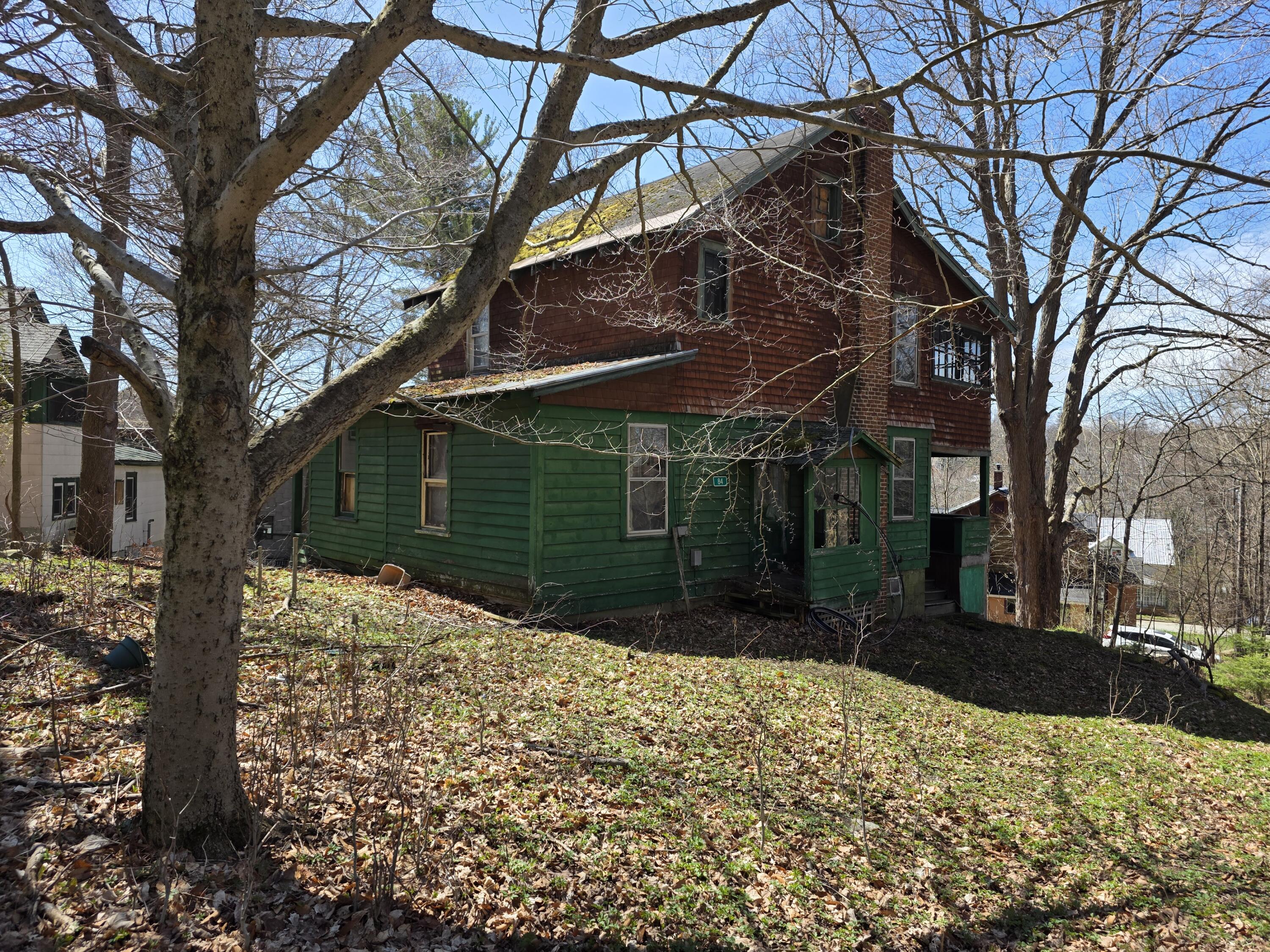 84 Park Avenue, Saranac Lake, New York image 1