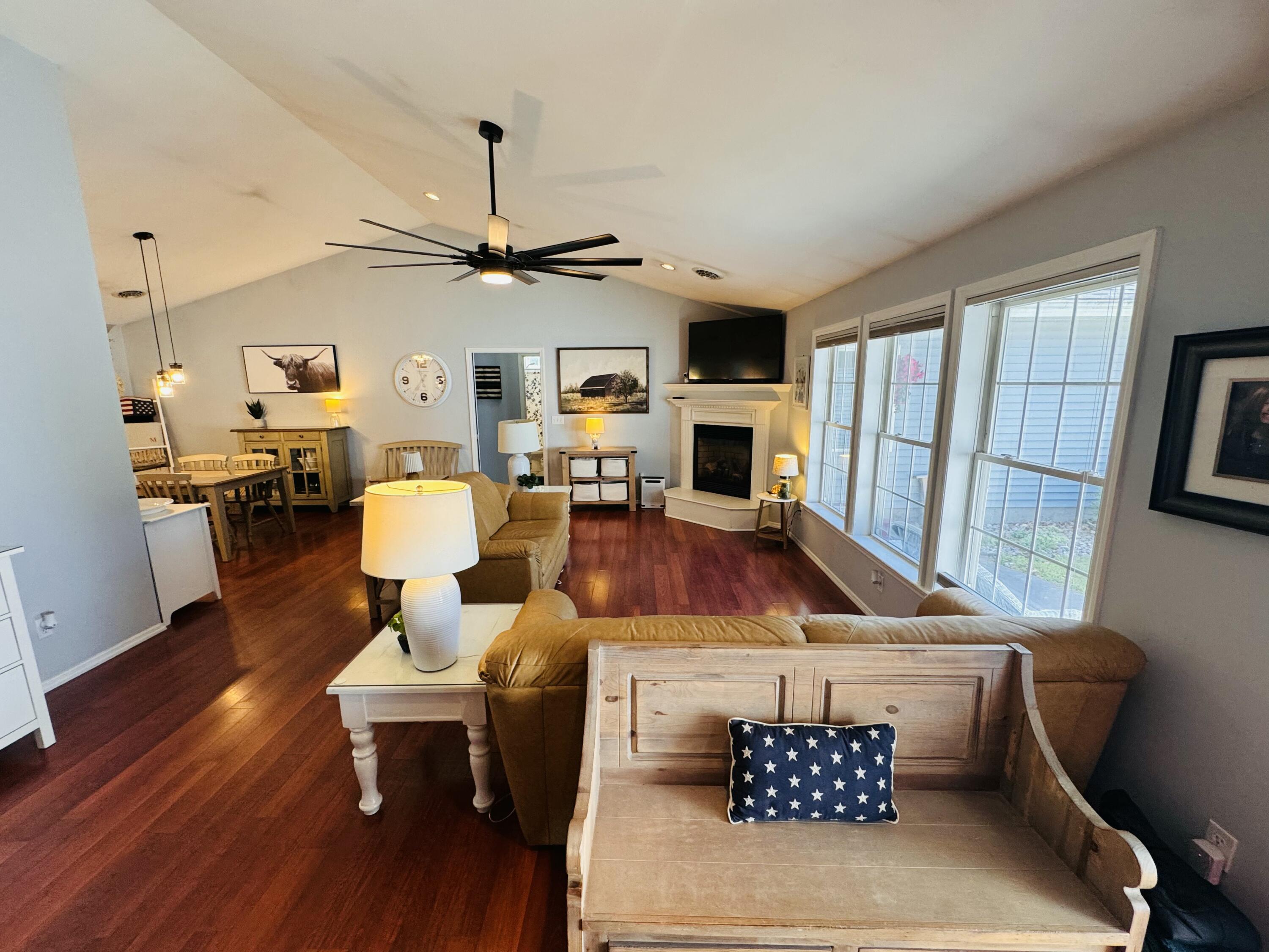 4 Carriage House Lane