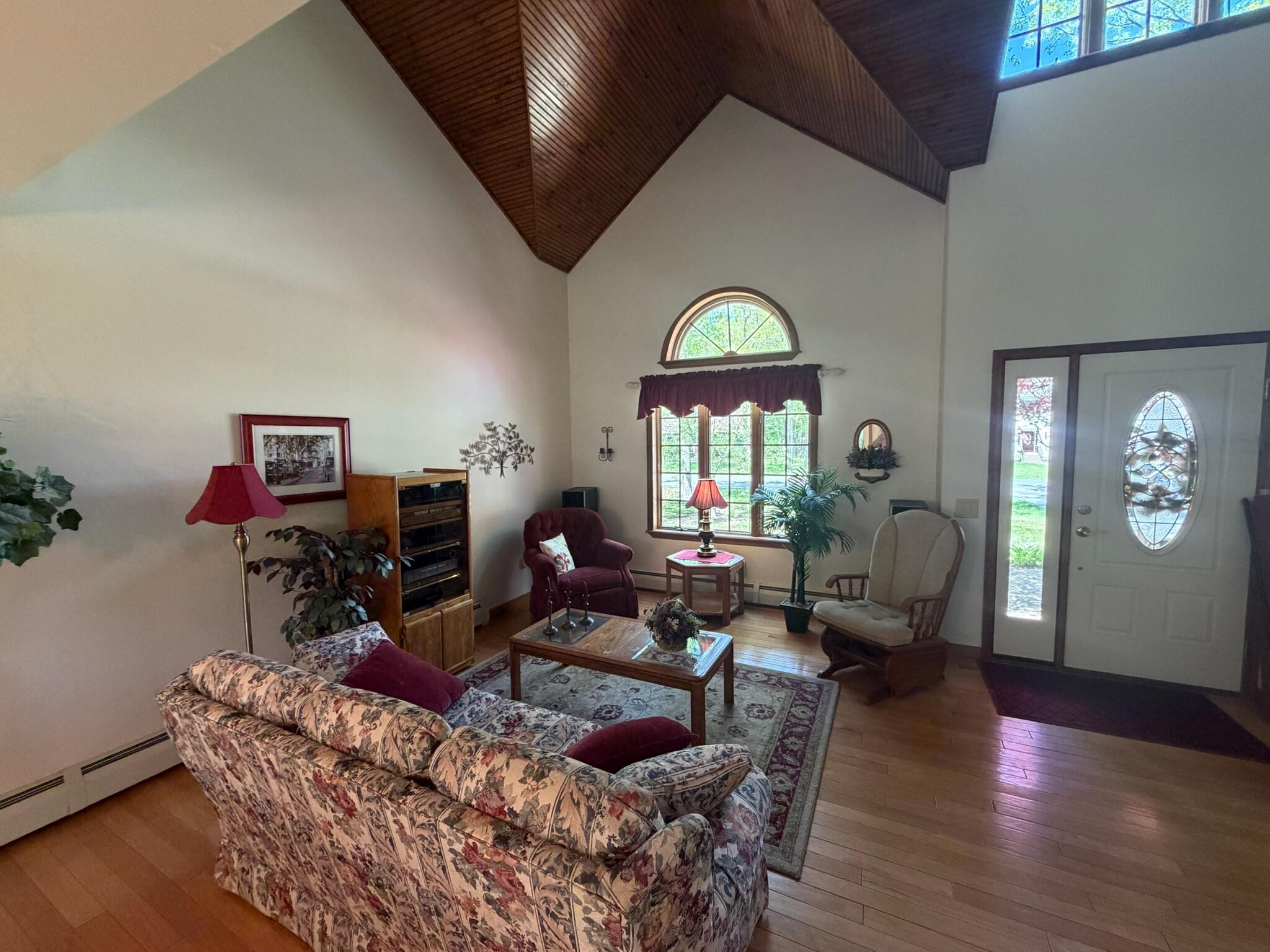 17 Pine Ridge Drive