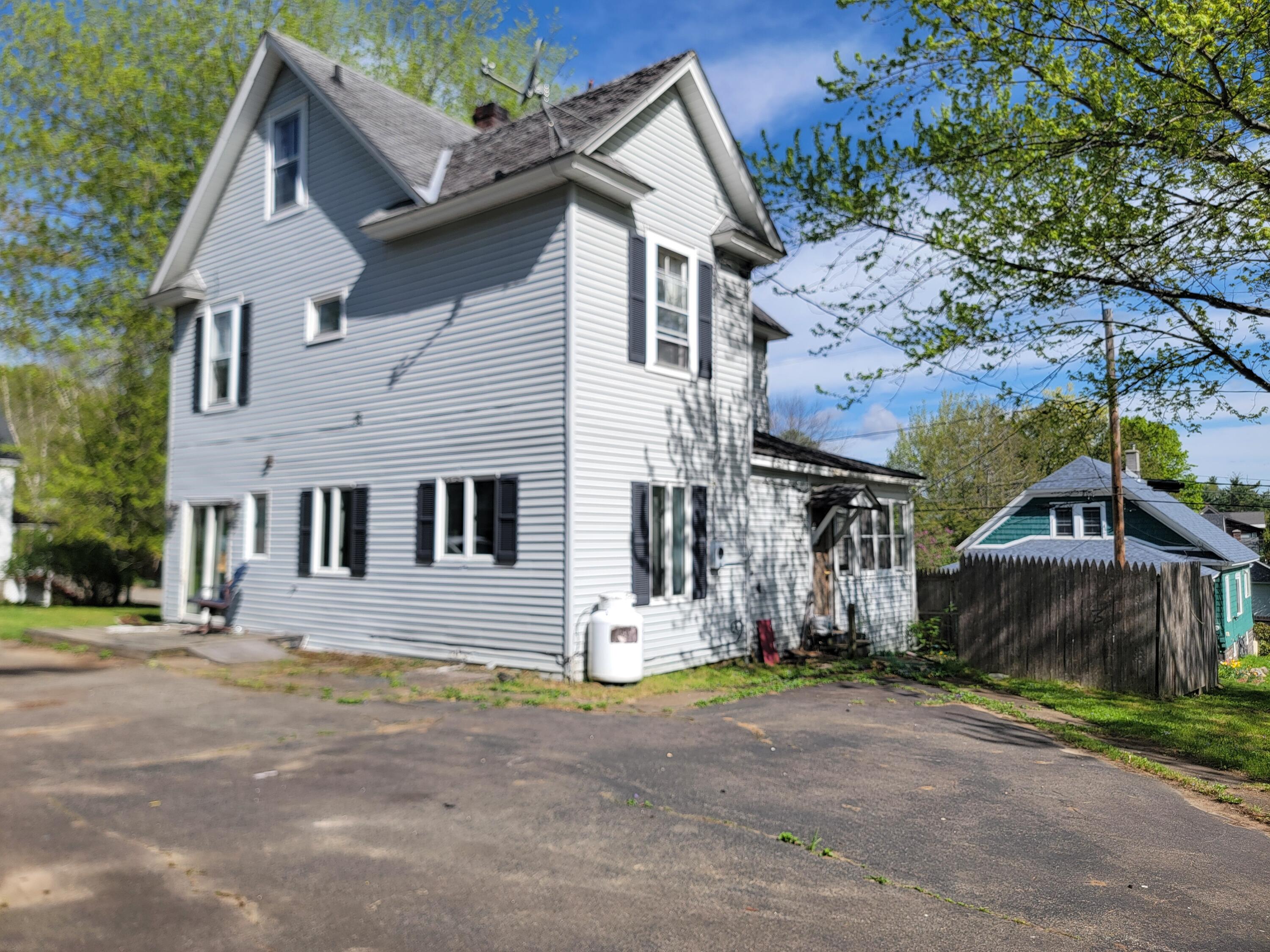 36 James Street, Saranac Lake, New York image 4